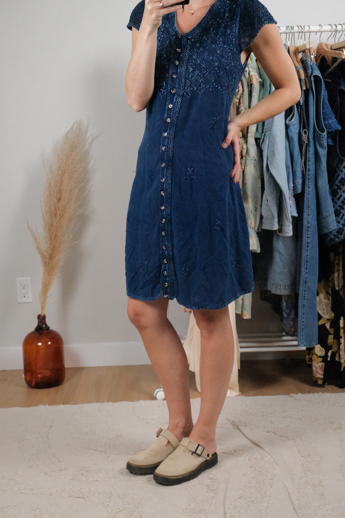 Vintage x Embroidered Midi Dress (M)