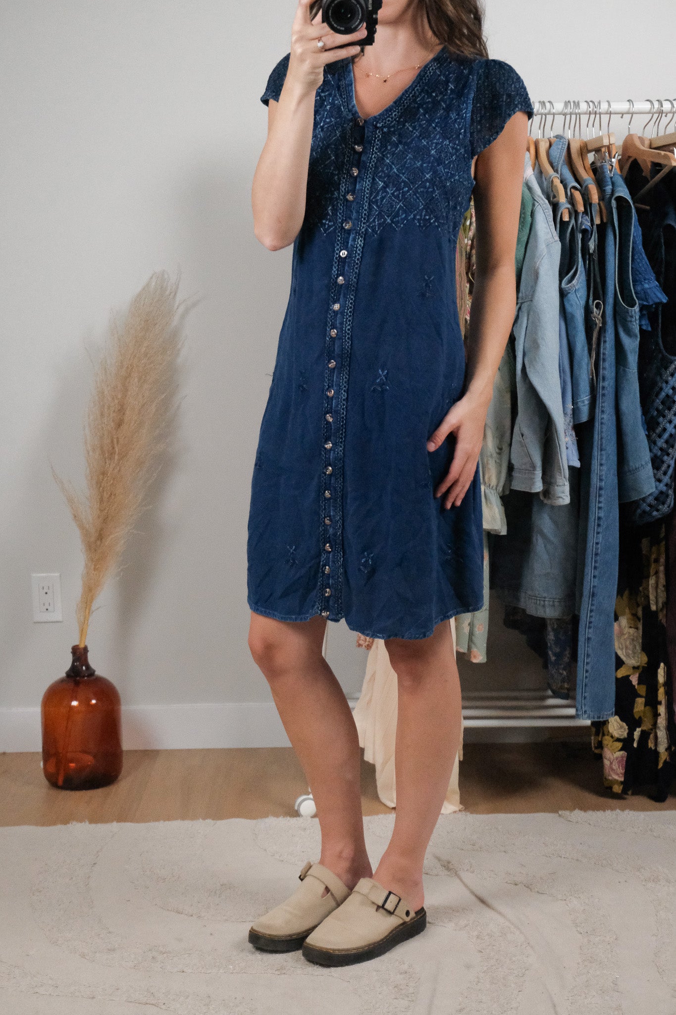 Vintage x Embroidered Midi Dress (M)