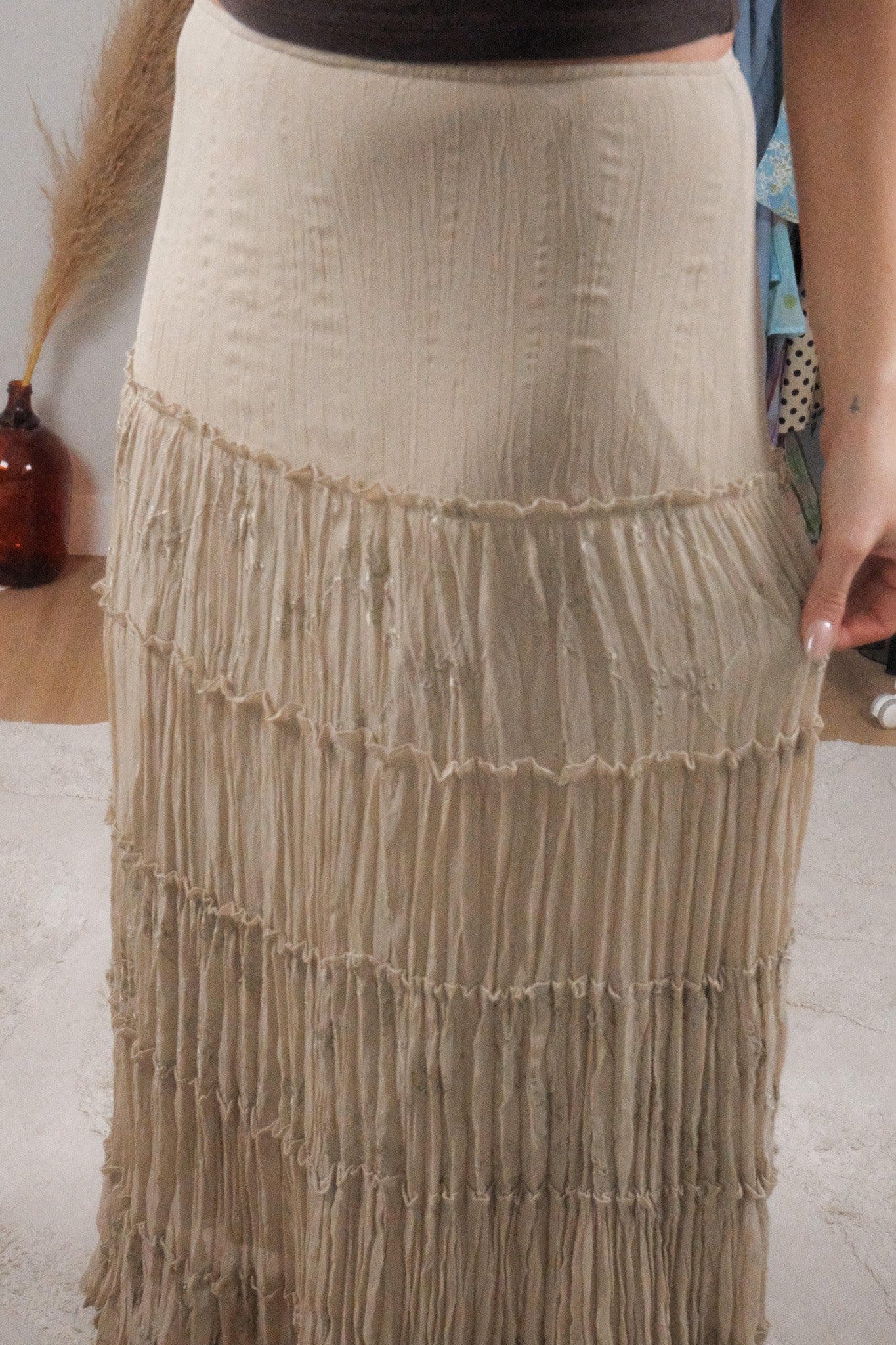 Vintage x Embroidered Tiered Crinkle Effect Maxi Skirt (4/6)