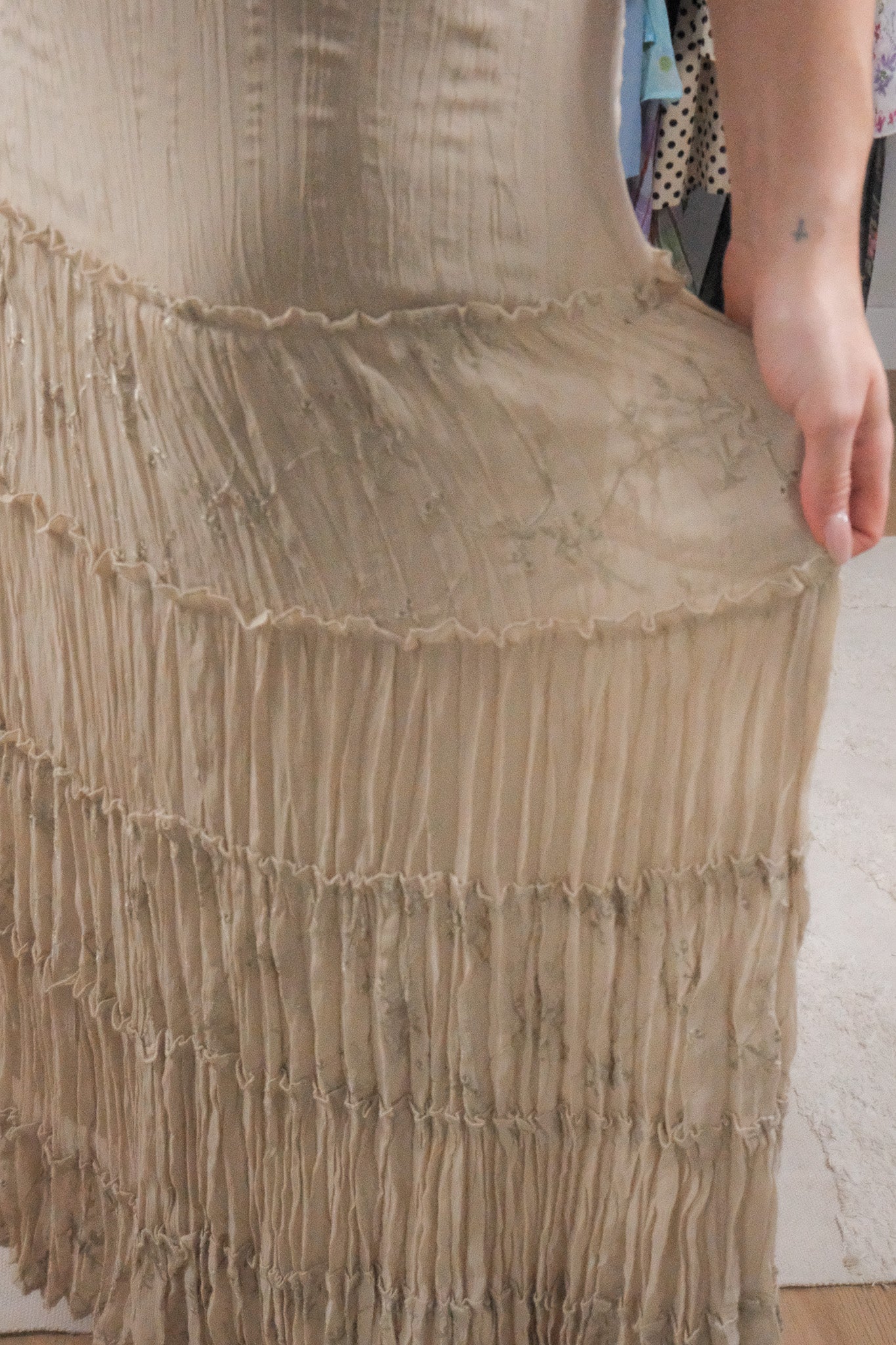 Vintage x Embroidered Tiered Crinkle Effect Maxi Skirt (4/6)