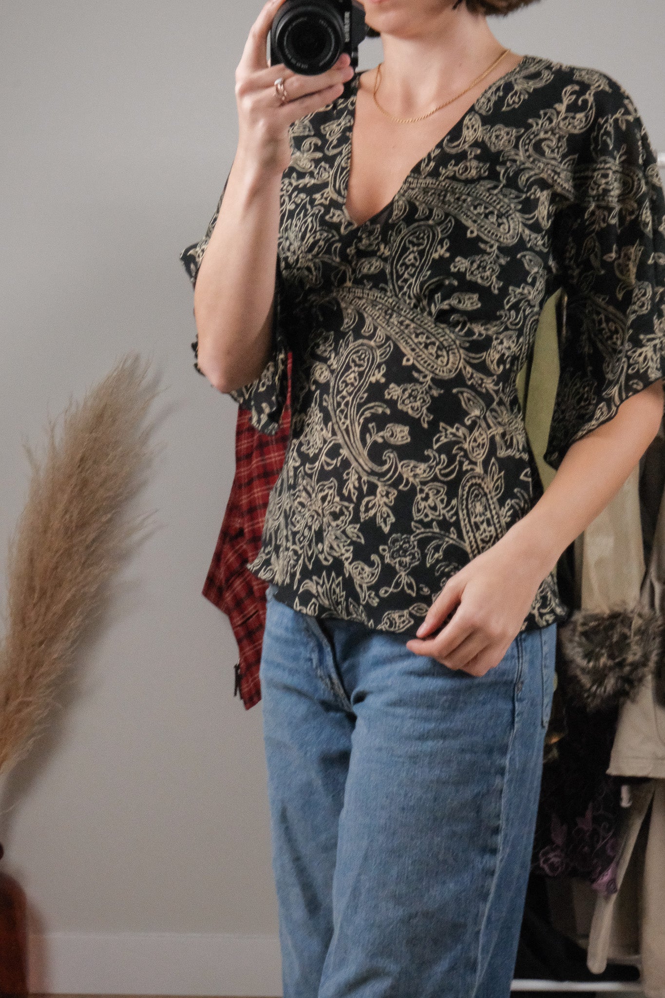 Made in Canada x Vintage x Patterned Tie Blouse (6)