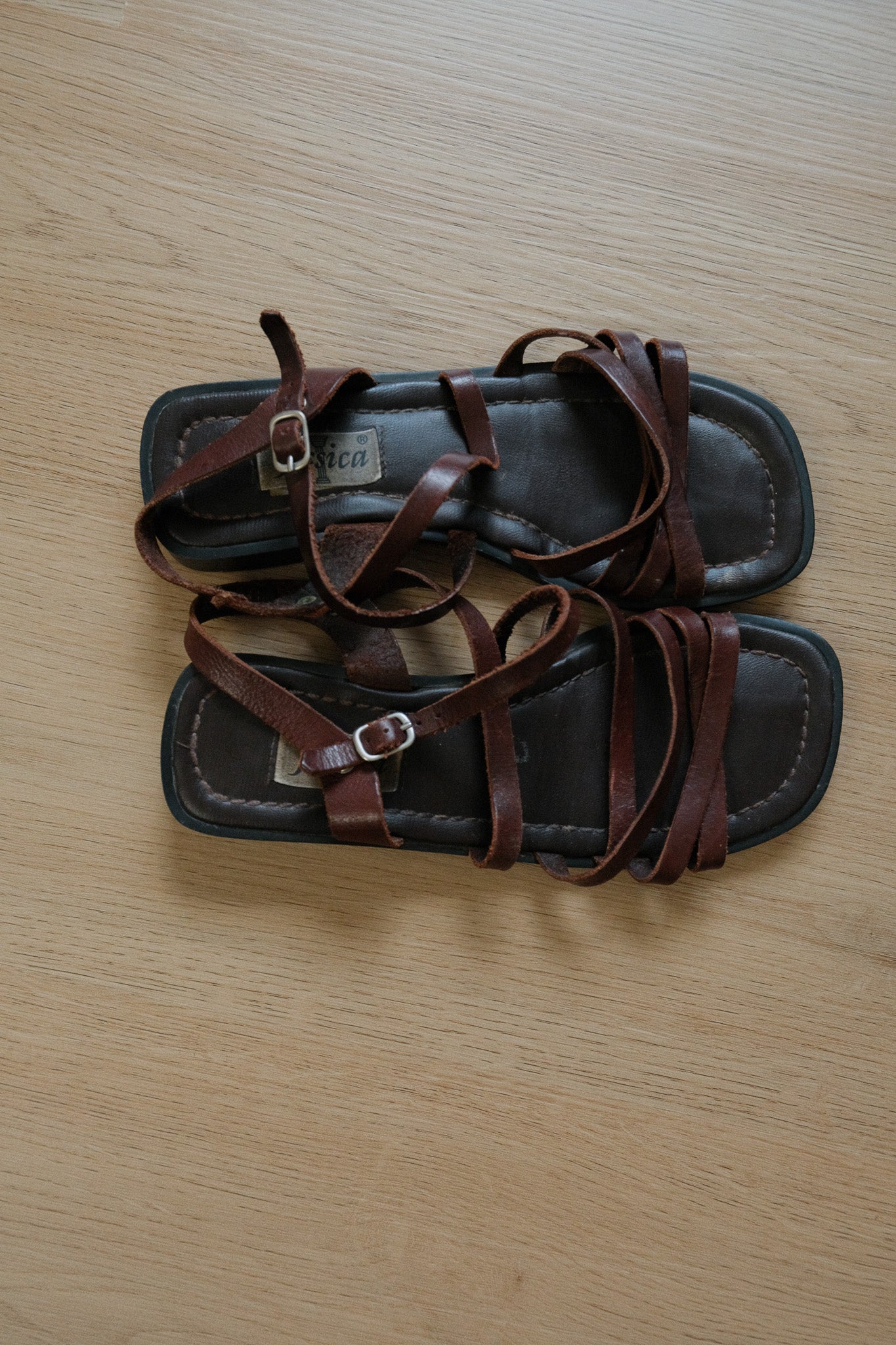 Vintage x Leather Sandals (6.5/7)
