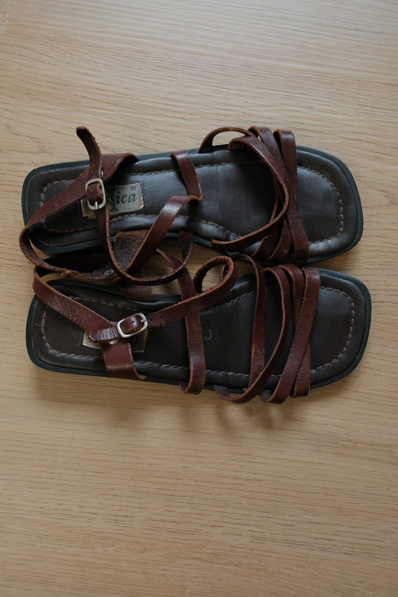 Vintage x Leather Sandals (6.5/7)