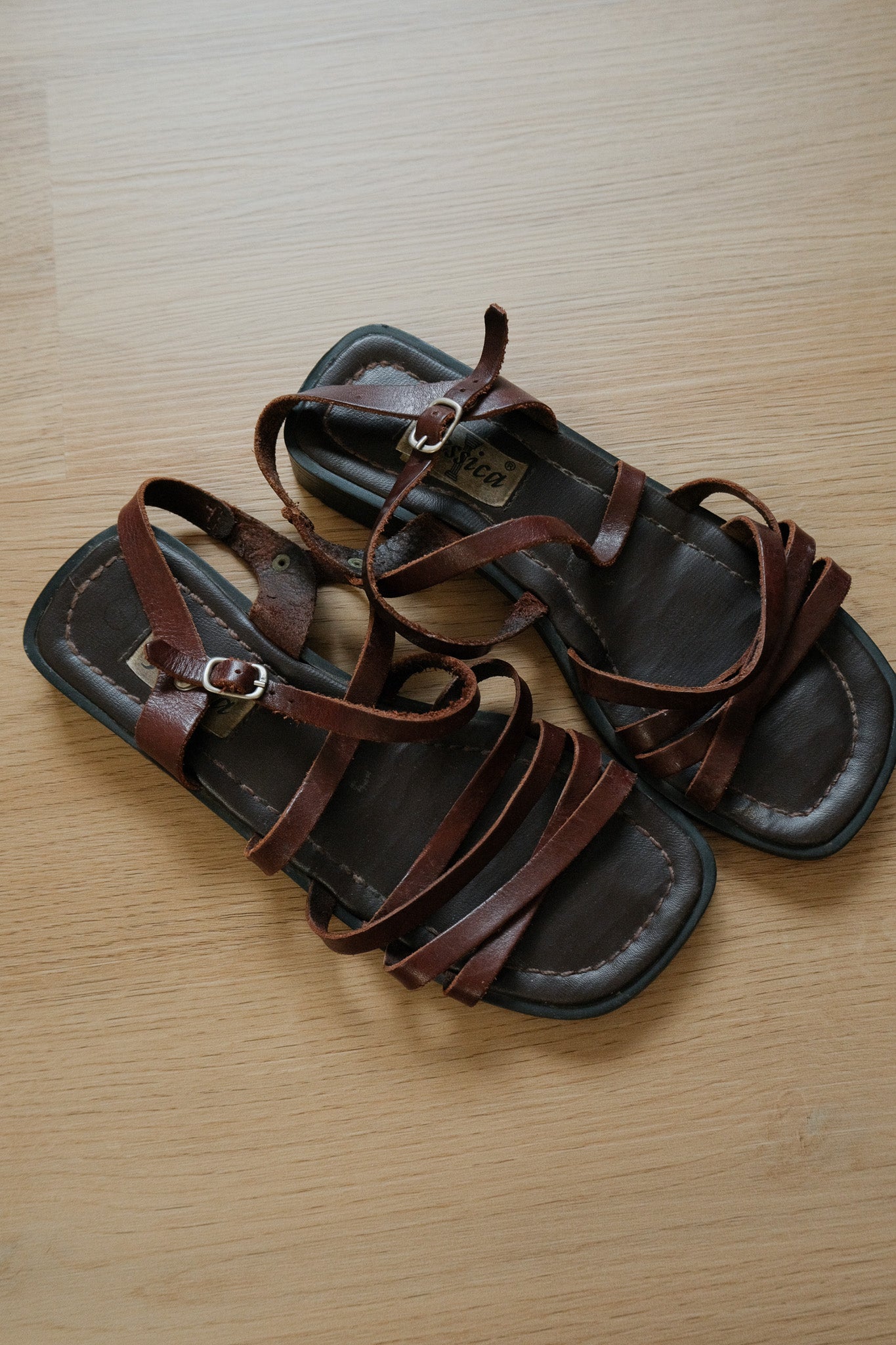 Vintage x Leather Sandals (6.5/7)