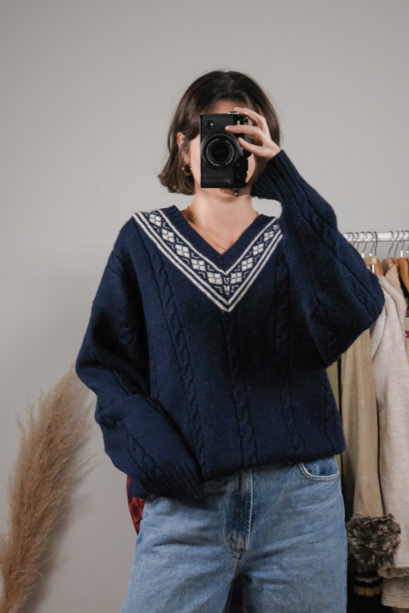 Vintage x Wool V-Neck Patterned/Textured Knit (L/XL)