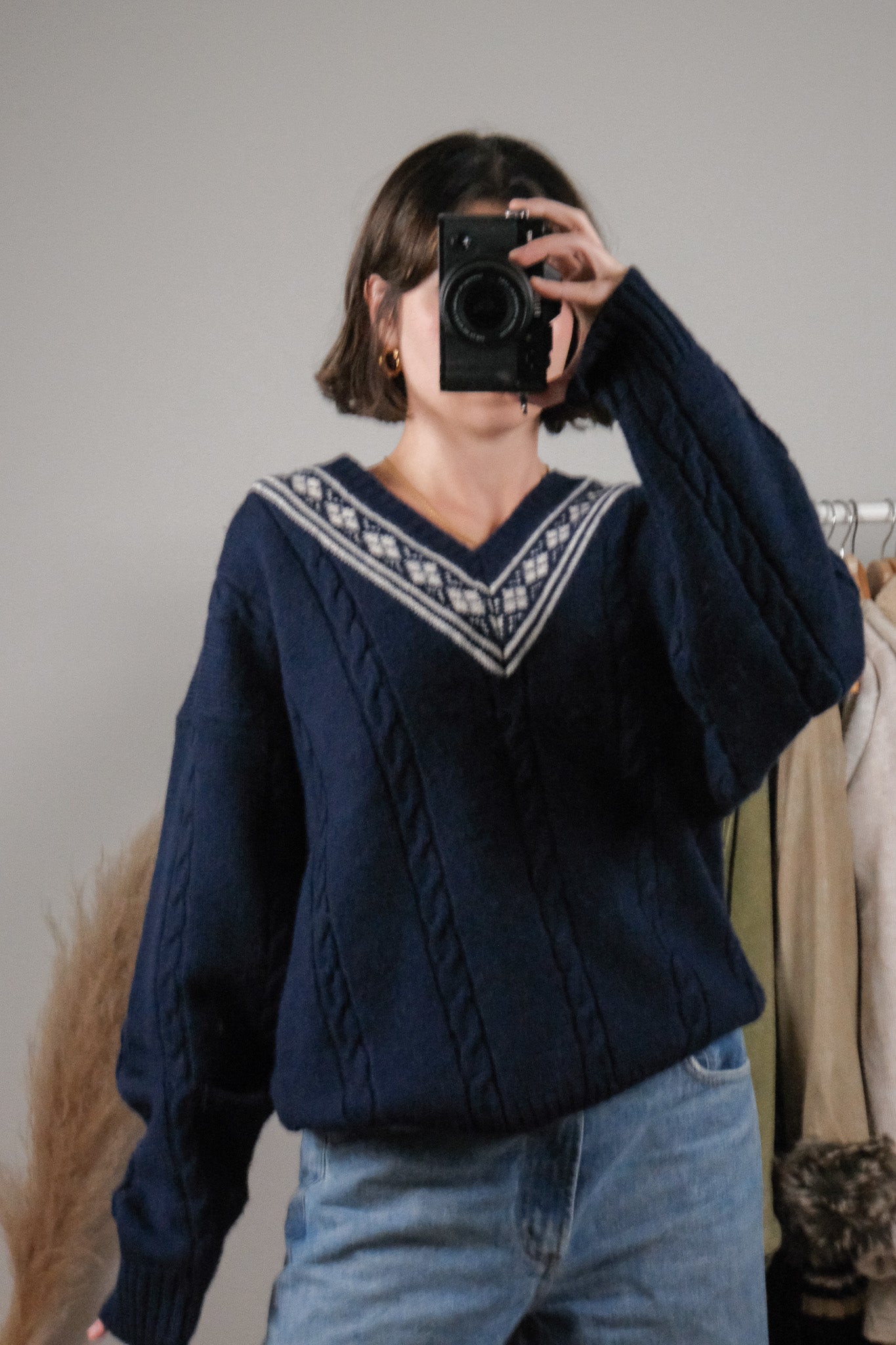 Vintage x Wool V-Neck Patterned/Textured Knit (L/XL)