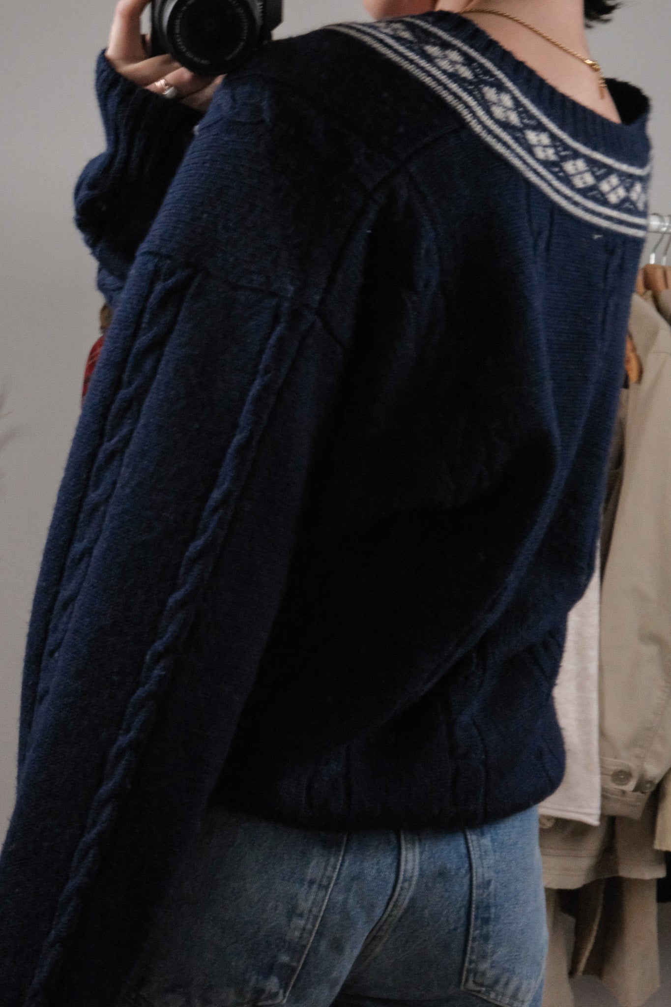 Vintage x Wool V-Neck Patterned/Textured Knit (L/XL)