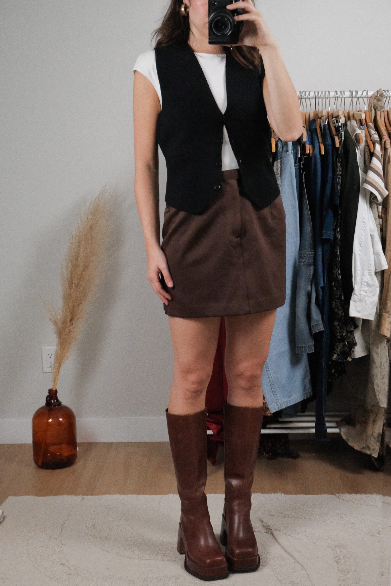 Made in Canada x Vintage x Guess Mini Skirt (28)