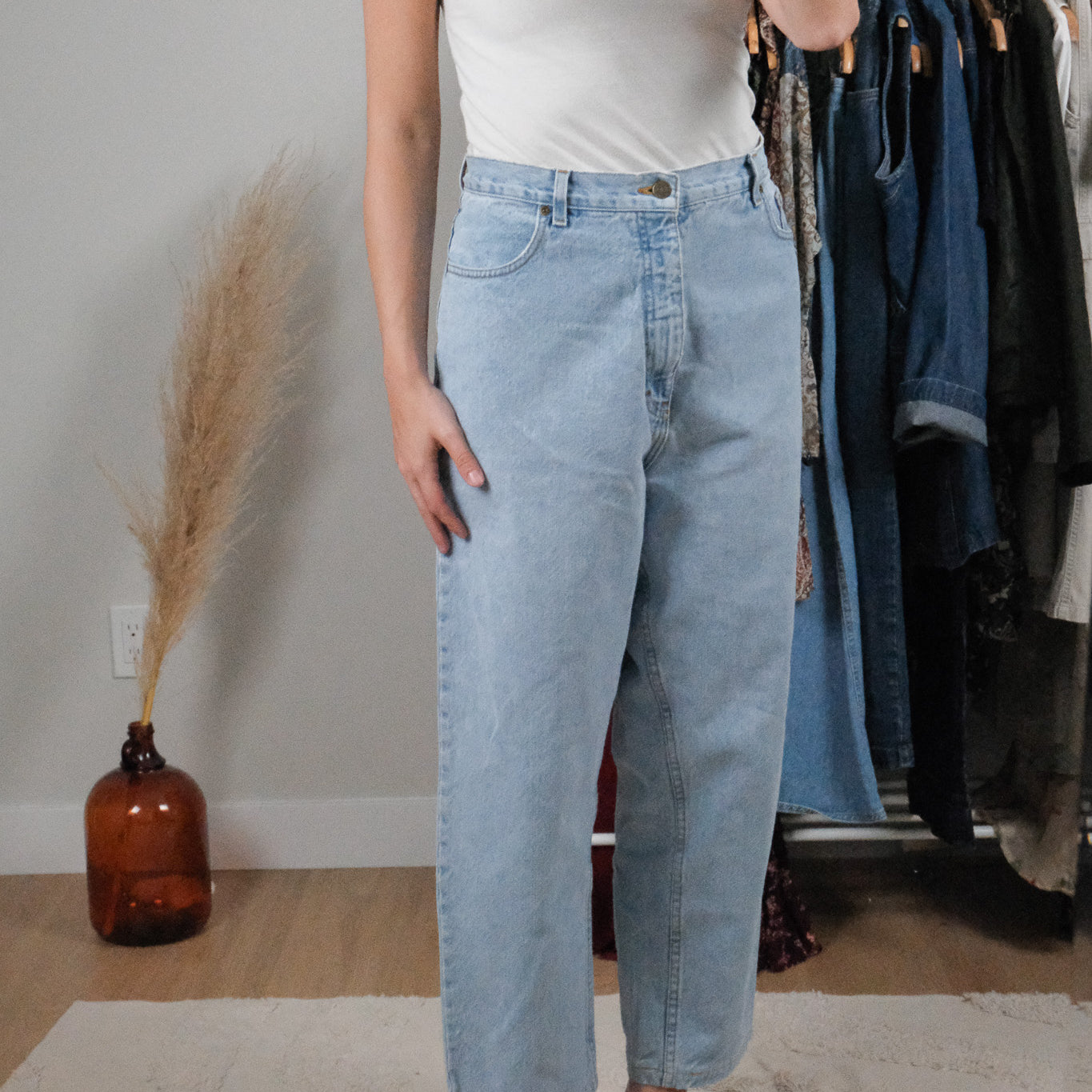 Vintage x Denim Mom Jeans (16)