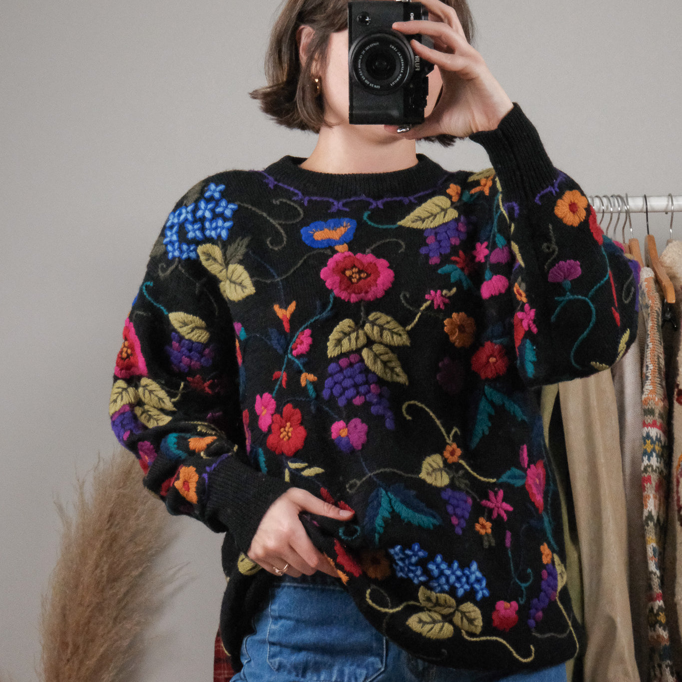 Vintage x Danier x Wool Embroidered Floral Knit (M)
