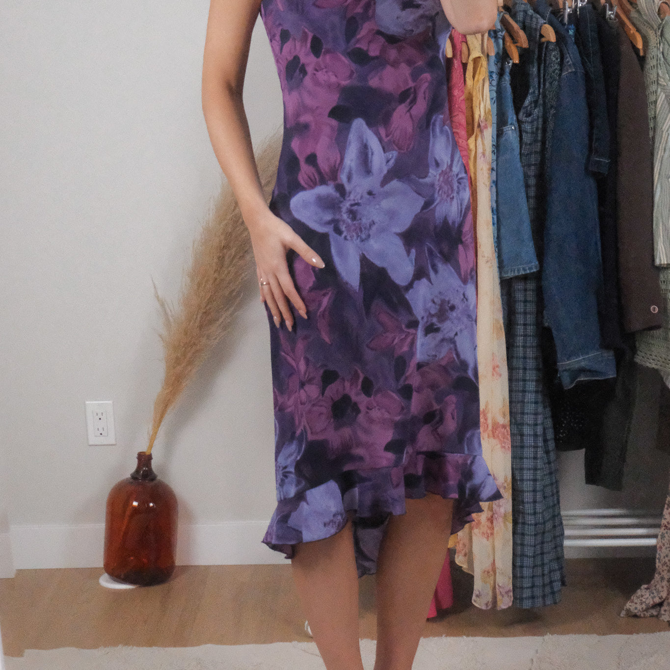 Made in Canada x Vintage x Floral Midi Dress (2/4)