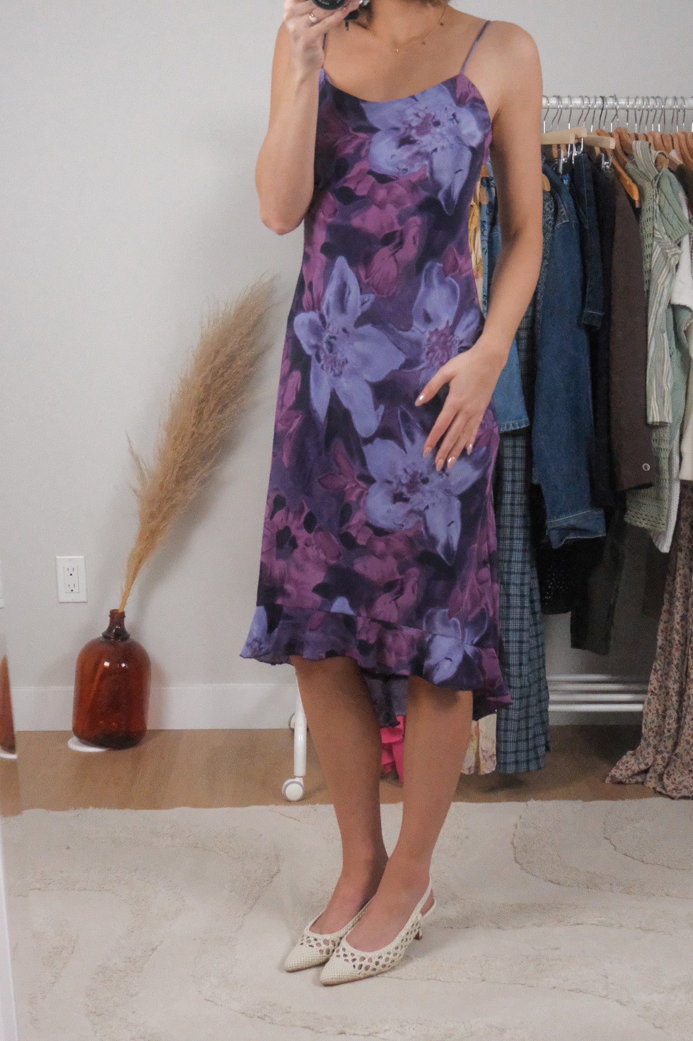 Made in Canada x Vintage x Floral Midi Dress (2/4)
