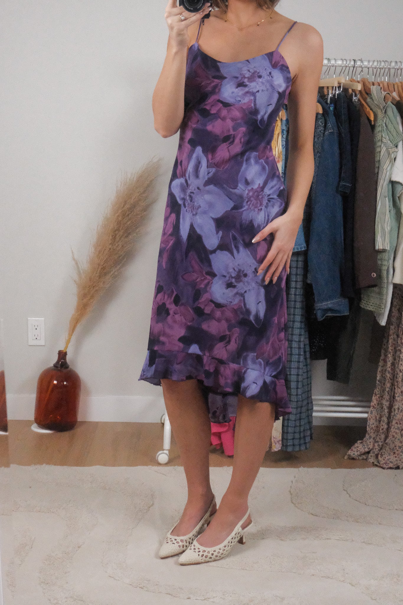 Made in Canada x Vintage x Floral Midi Dress (2/4)
