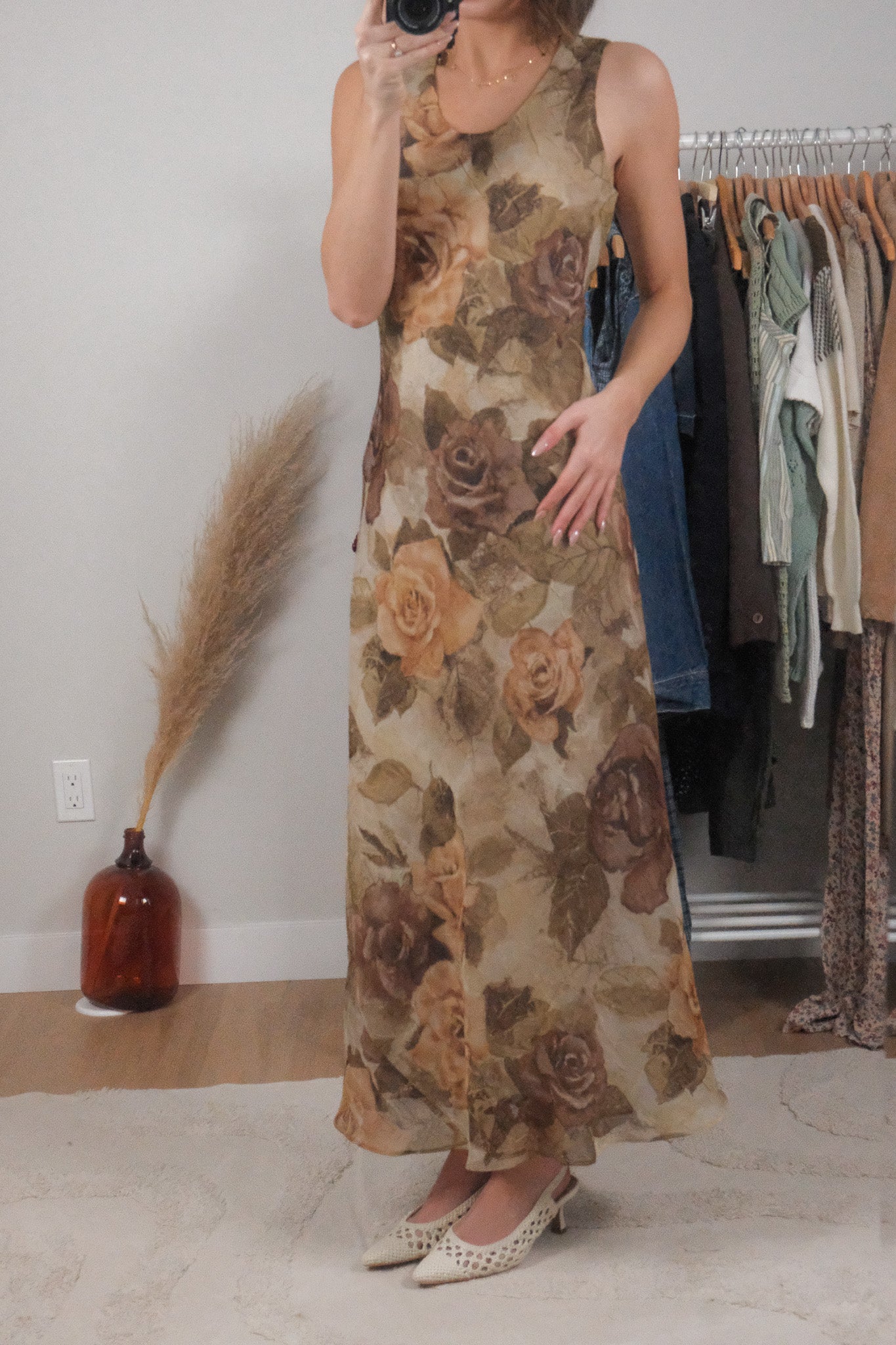 Made in Canada x Vintage x Floral Crinkle Maxi Dress (8/10)
