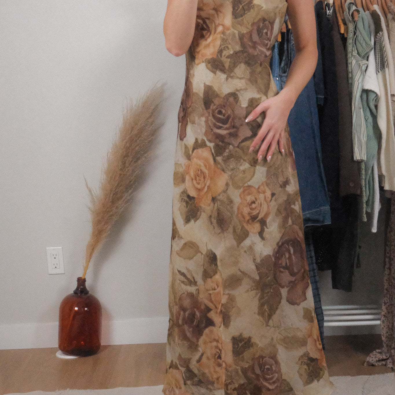 Made in Canada x Vintage x Floral Crinkle Maxi Dress (8/10)