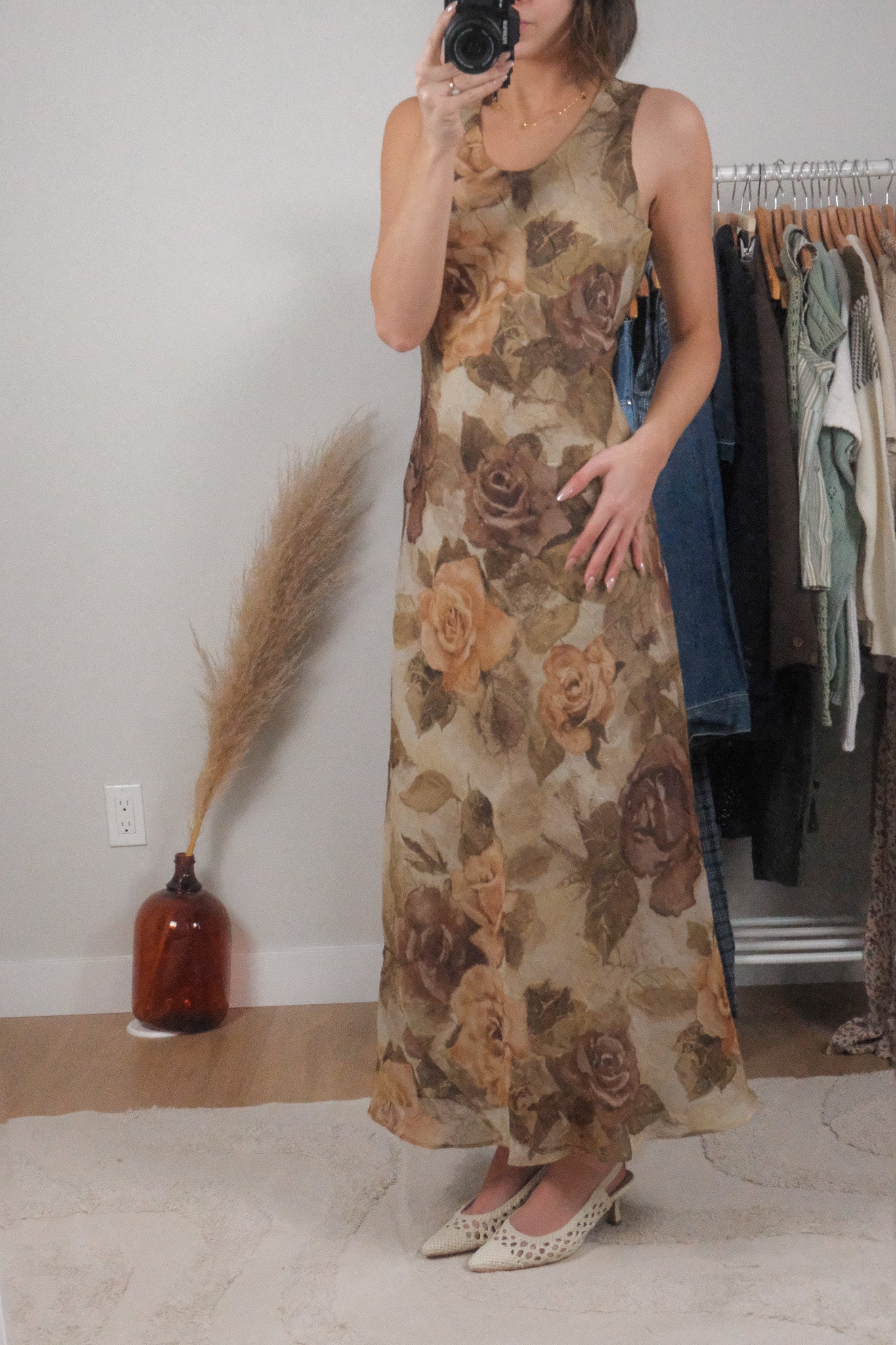 Made in Canada x Vintage x Floral Crinkle Maxi Dress (8/10)