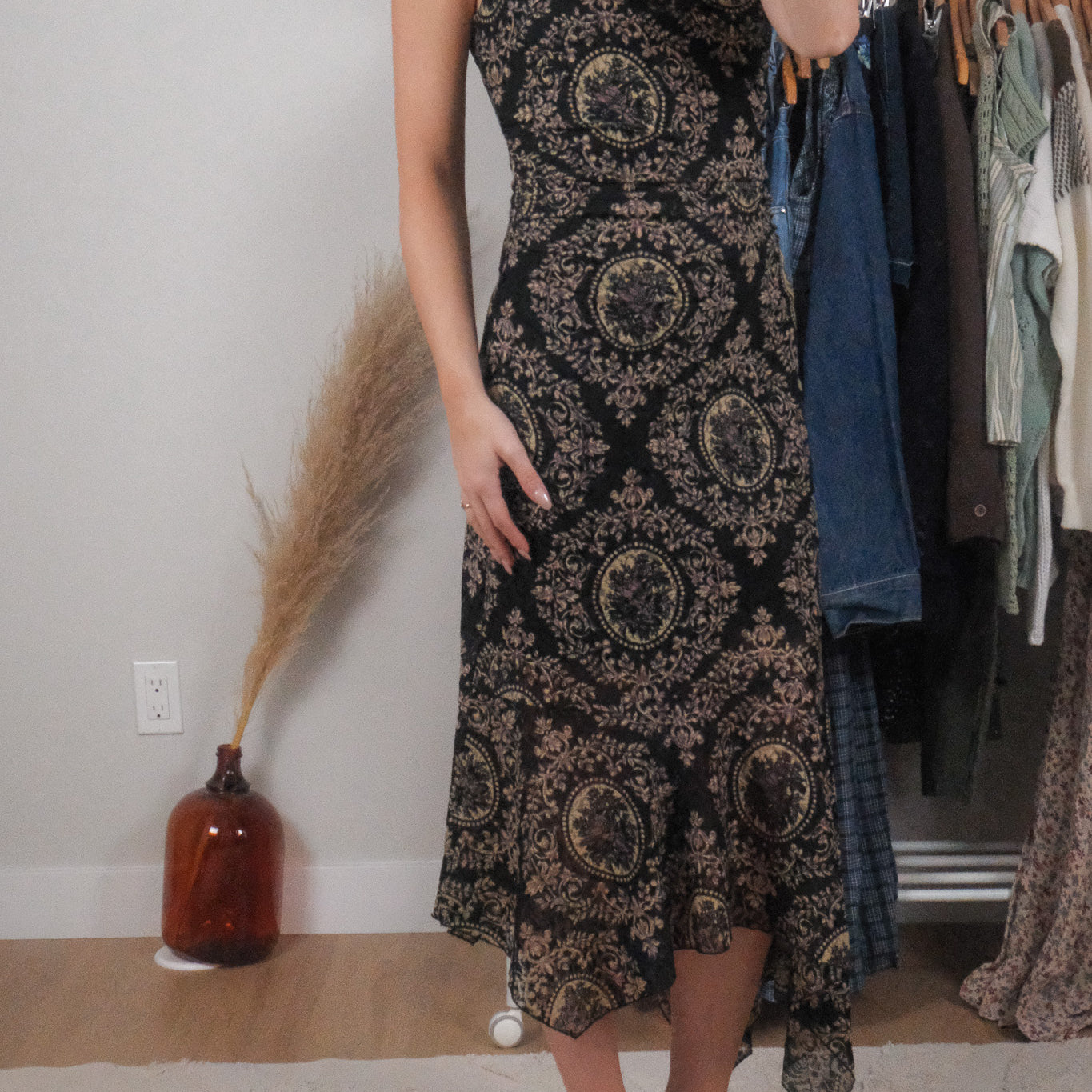 Made in Canada x Vintage x Lace Pattern Midi Dress (6)