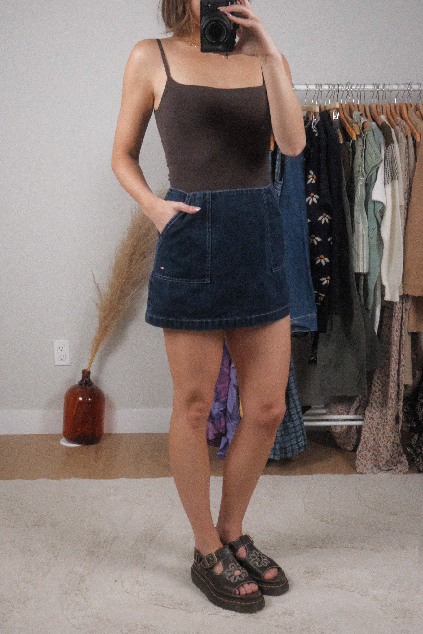 Made in Canada x Vintage x Tommy Hilfiger Denim Mini Skirt (4/6)