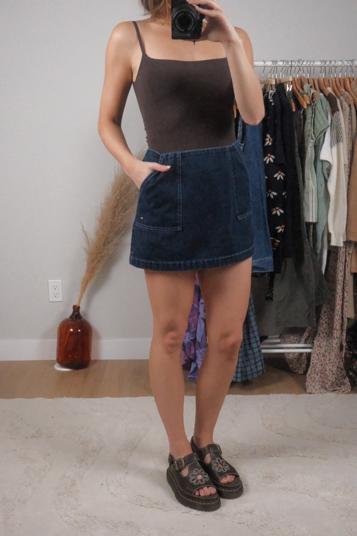 Made in Canada x Vintage x Tommy Hilfiger Denim Mini Skirt (4/6)