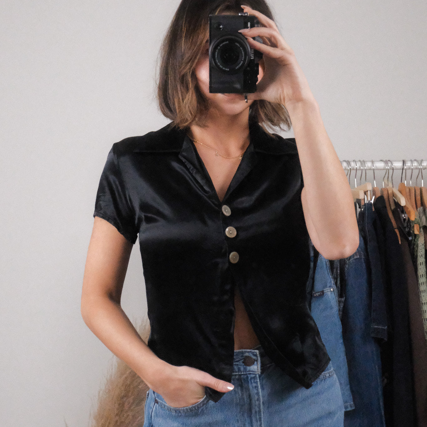 Made in Canada x Vintage x Satin Blouse (S/M)