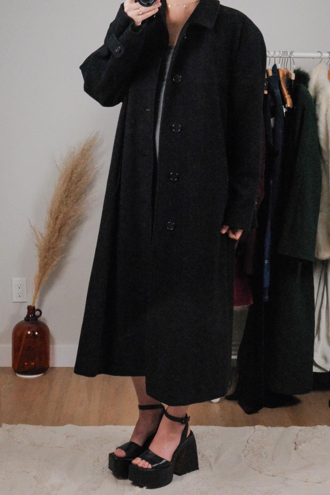 Made in Italy x Vintage x Mani by Giorgio Armani Wool Coat (M/L)