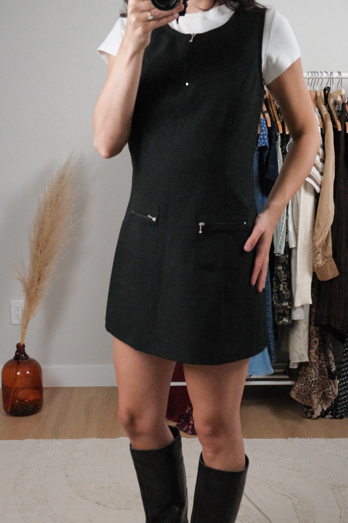 Made in Canada x Vintage x Mini Dress (S/M)