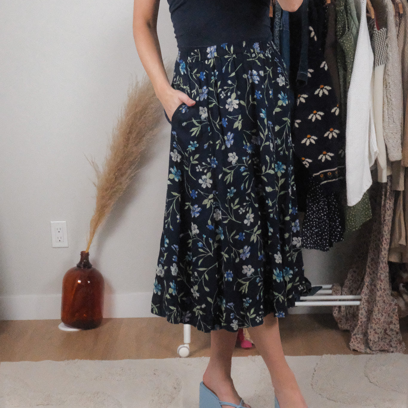Vintage x Floral Midi Skirt (S)