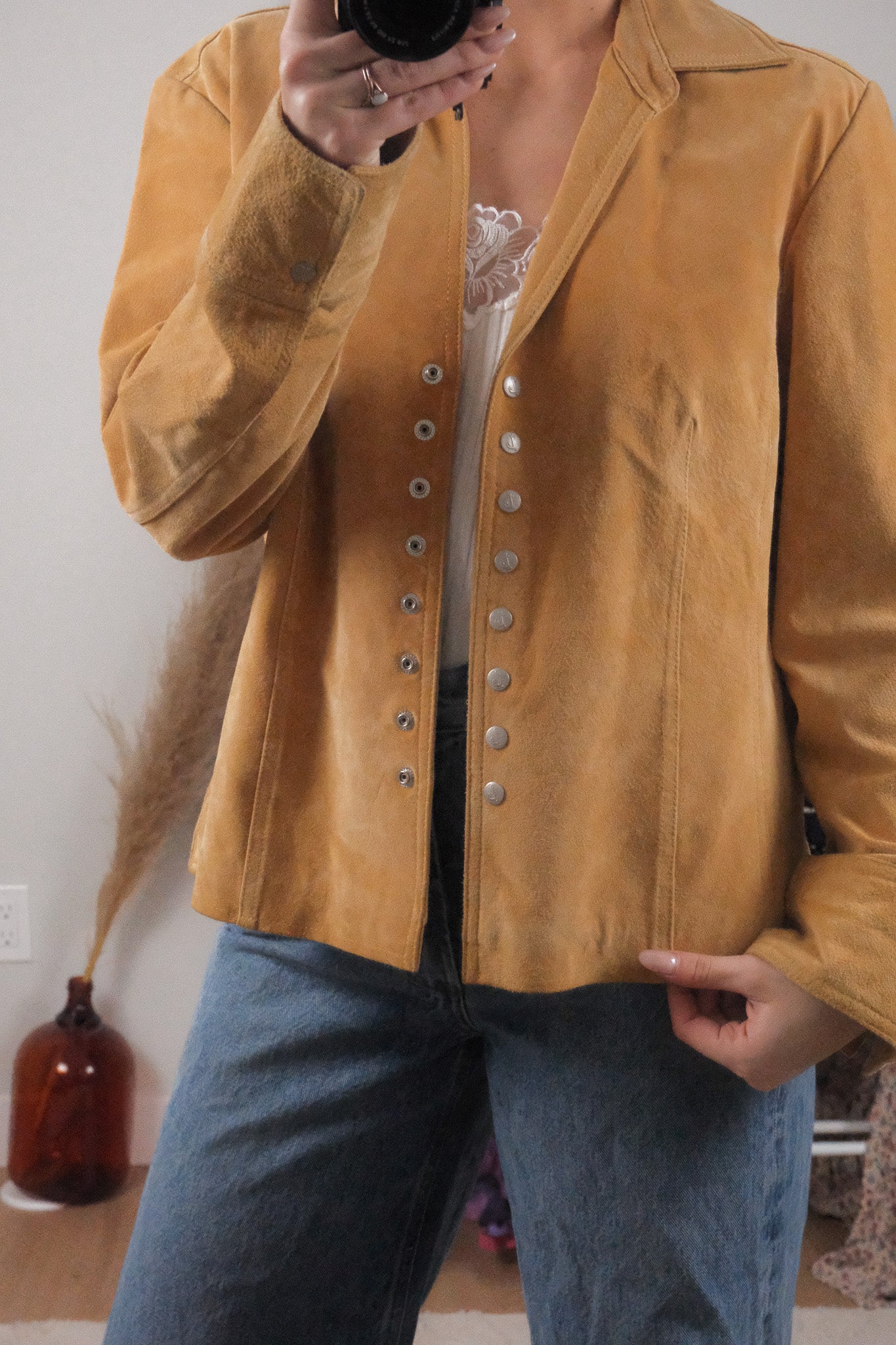 Vintage x 100% Suede Button Jacket (M-L)