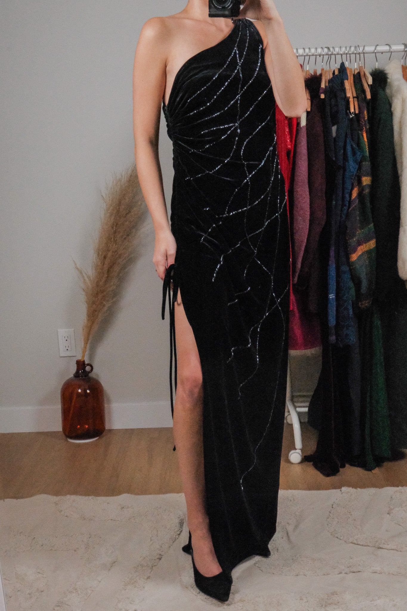 Vintage x One Shoulder Beaded Chinched Maxi Dress (M)