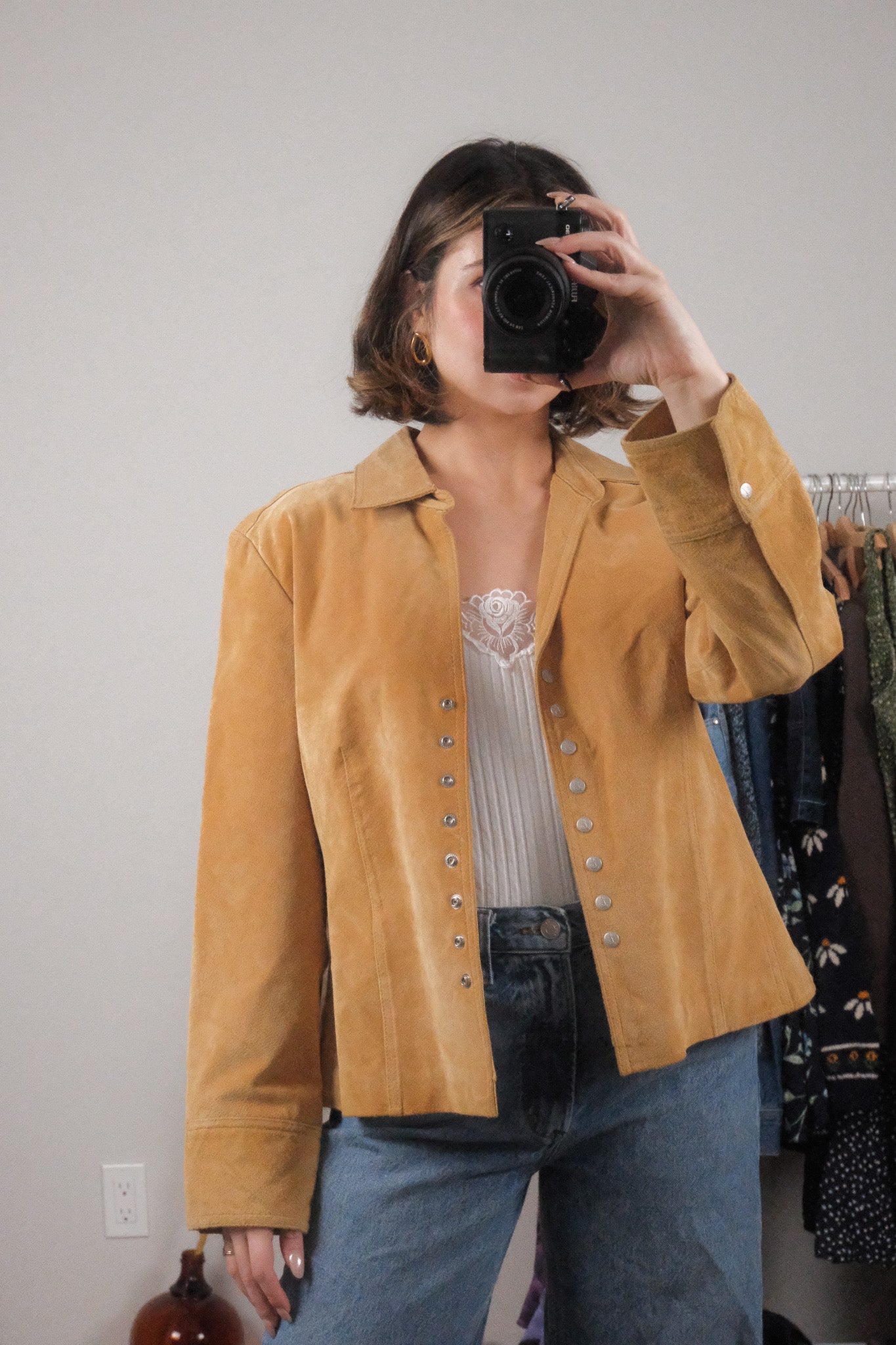 Vintage x 100% Suede Button Jacket (M-L)