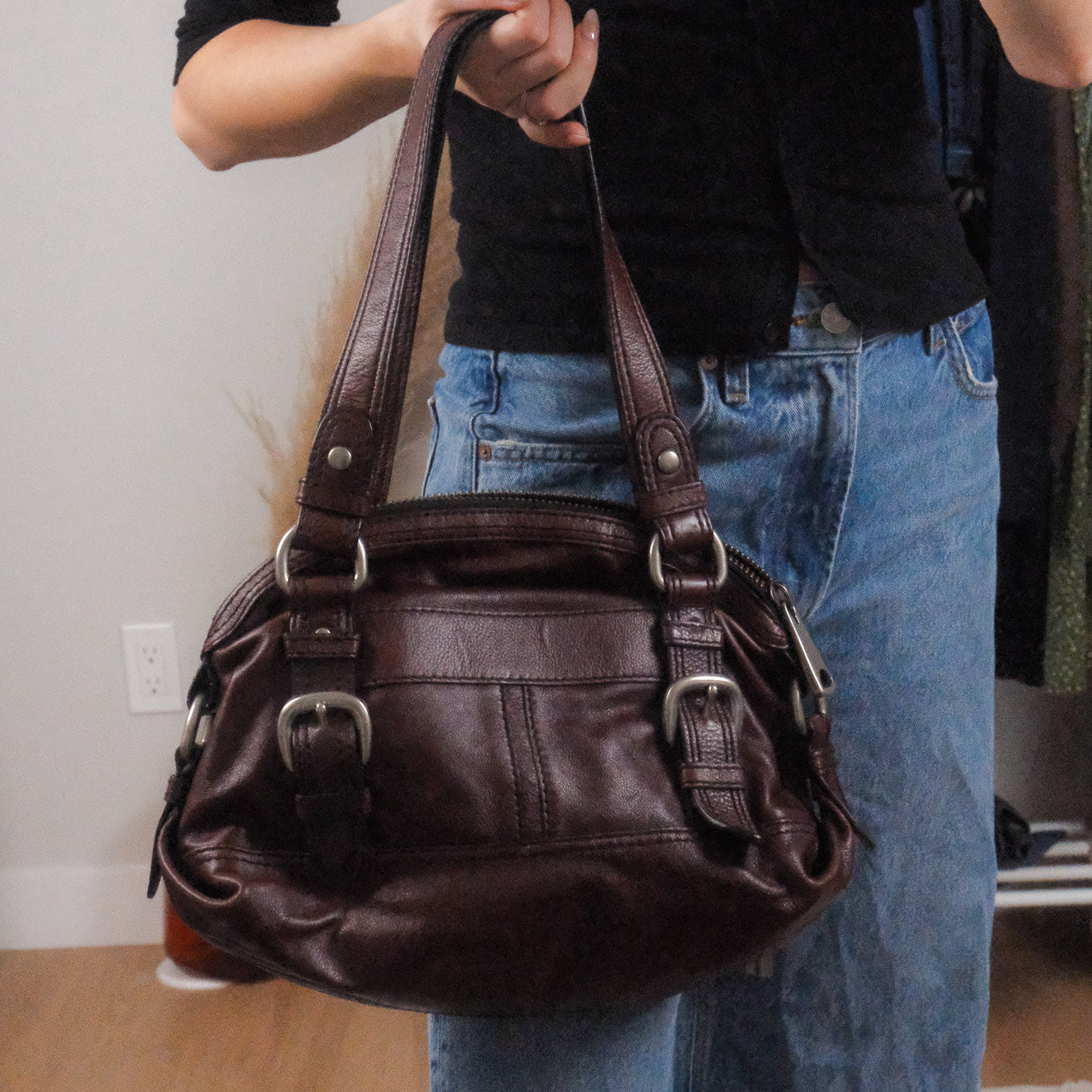 Vintage x Leather Fossil Buckle Shoulder Purse