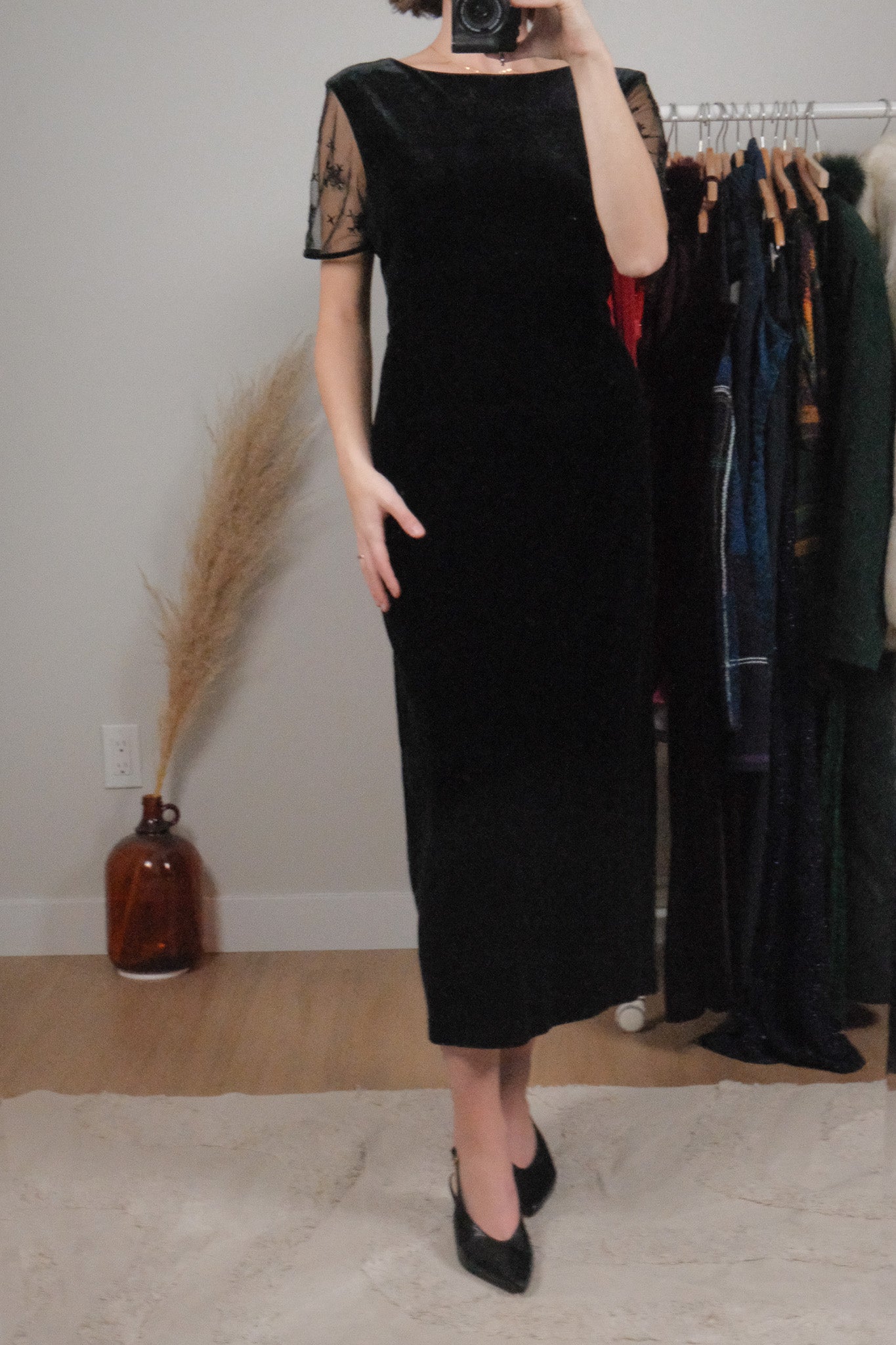 Vintage x Beaded Sleeve Velvet Midi Dress (10/12)