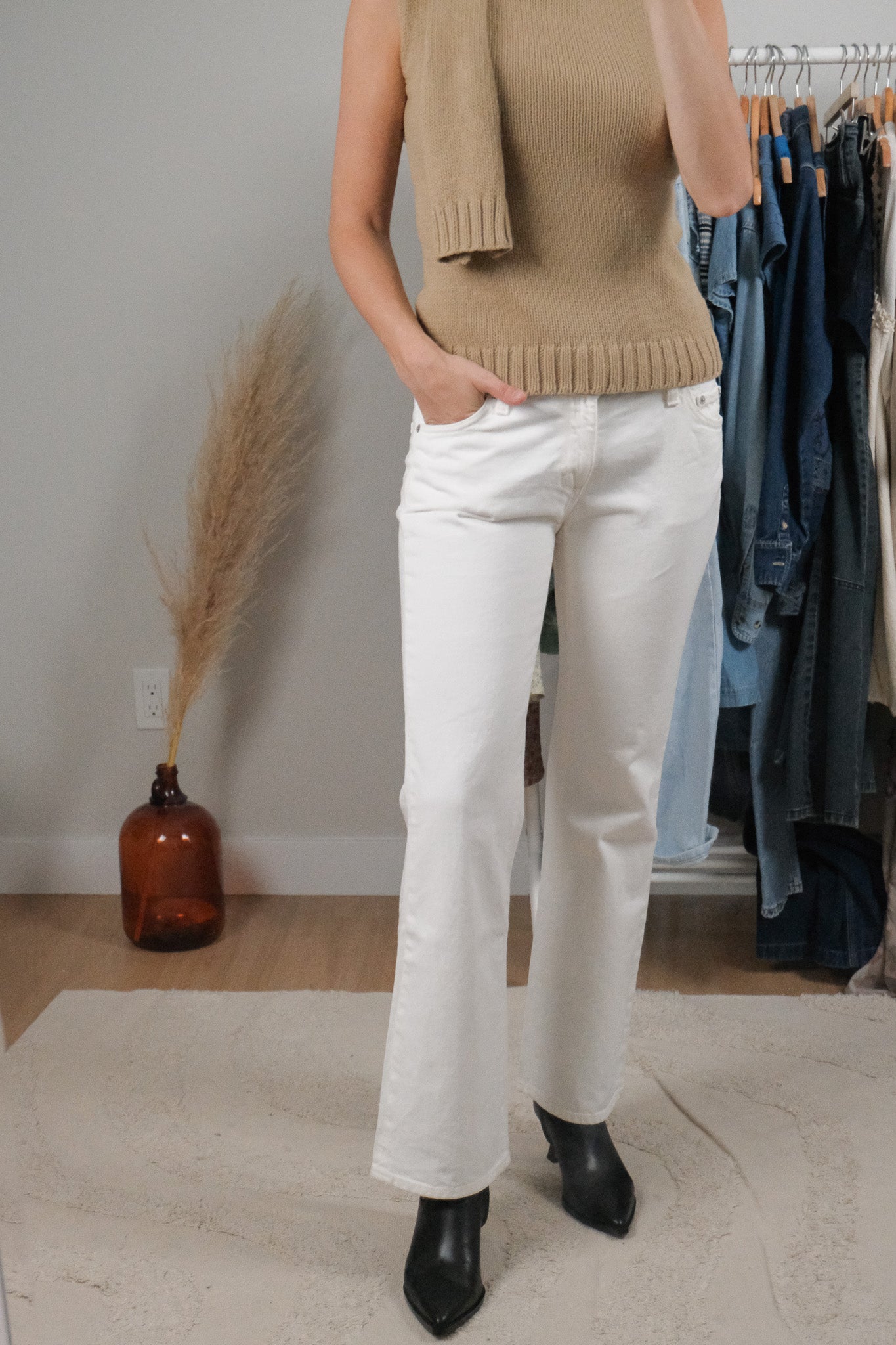 Vintage x Low Rise Boot Cut Jeans (4)