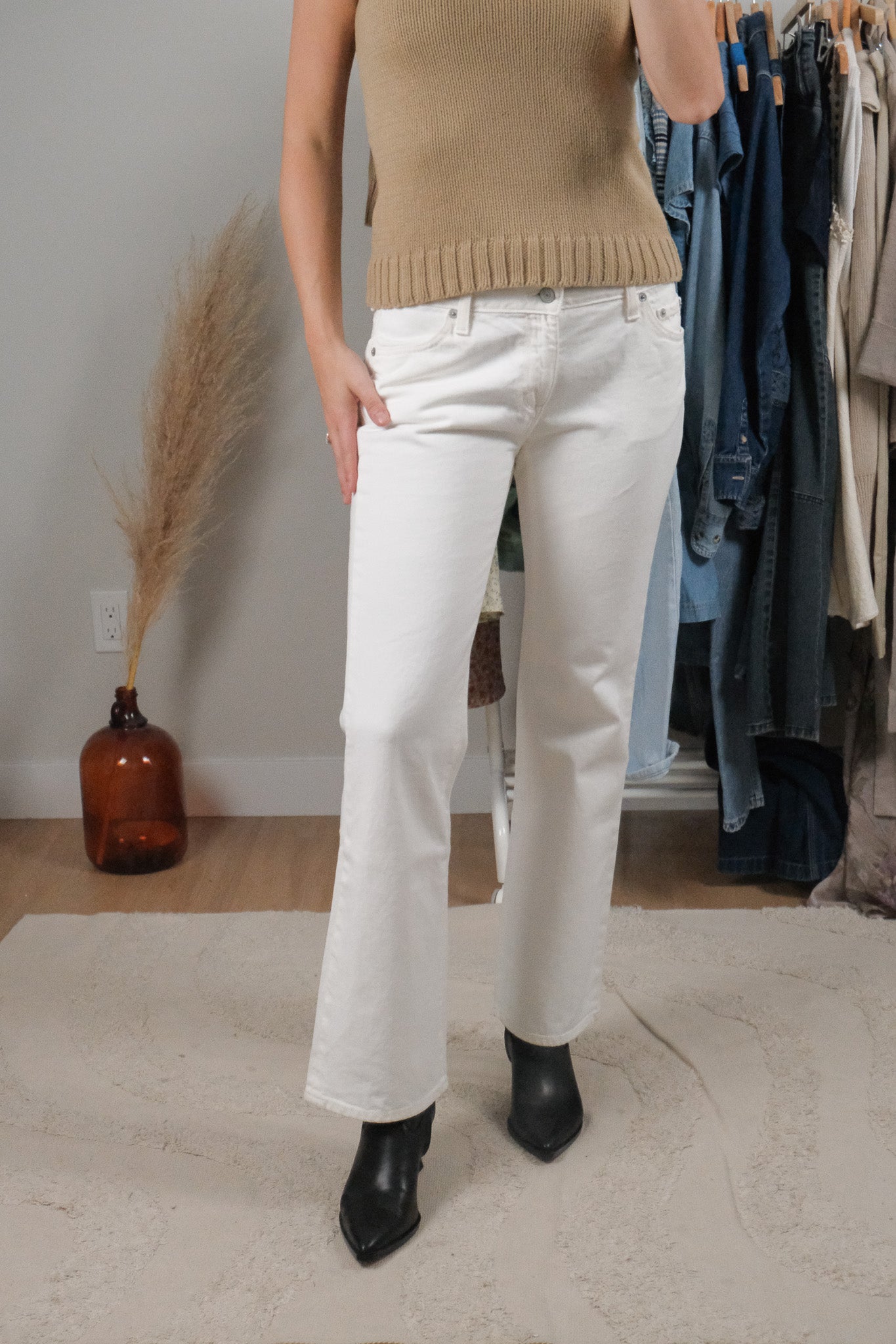 Vintage x Low Rise Boot Cut Jeans (4)