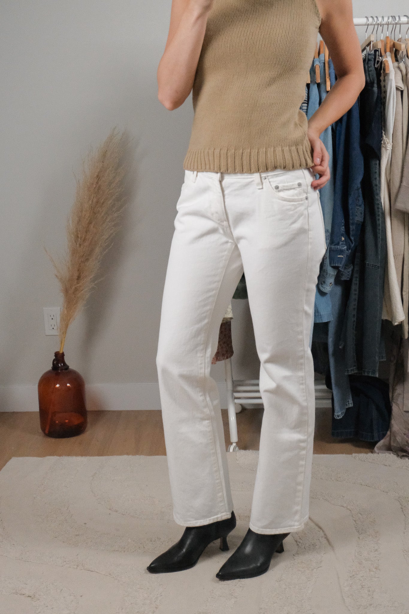 Vintage x Low Rise Boot Cut Jeans (4)
