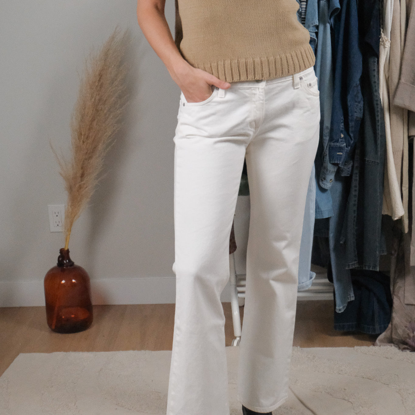 Vintage x Low Rise Boot Cut Jeans (4)