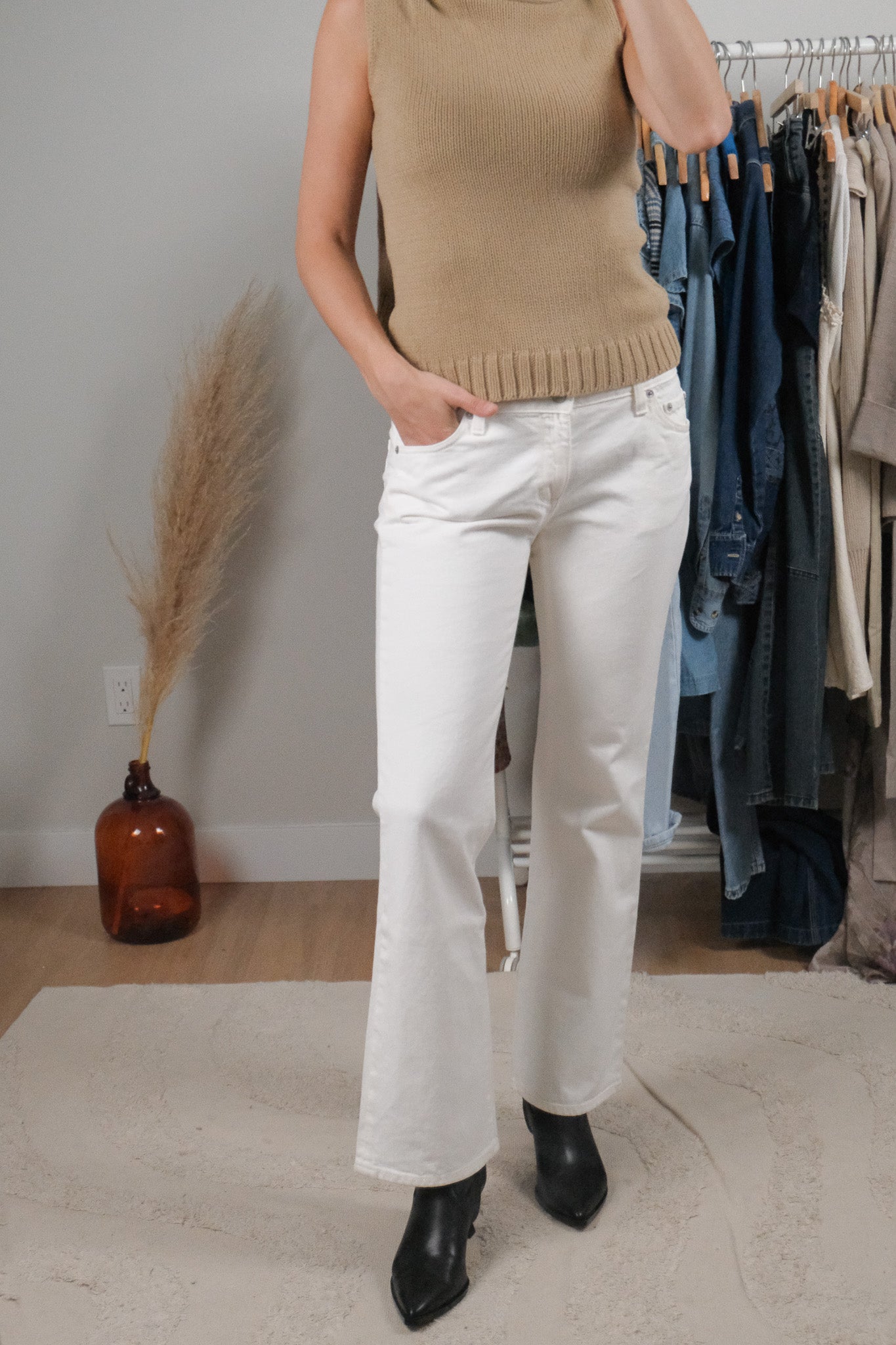 Vintage x Low Rise Boot Cut Jeans (4)