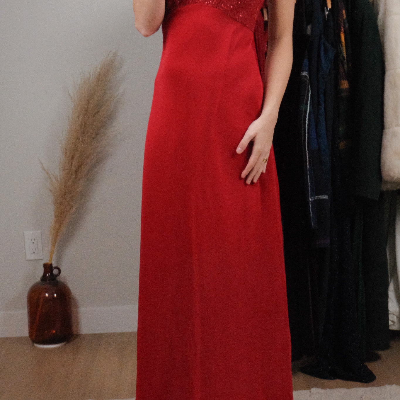 Made in Canada x Vintage x Shimmer/Lace Maxi Dress (6)