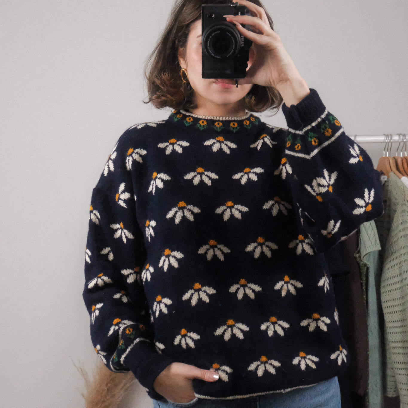 Made in Great Britan x Vintage x Wool Daisy Knit (L) **