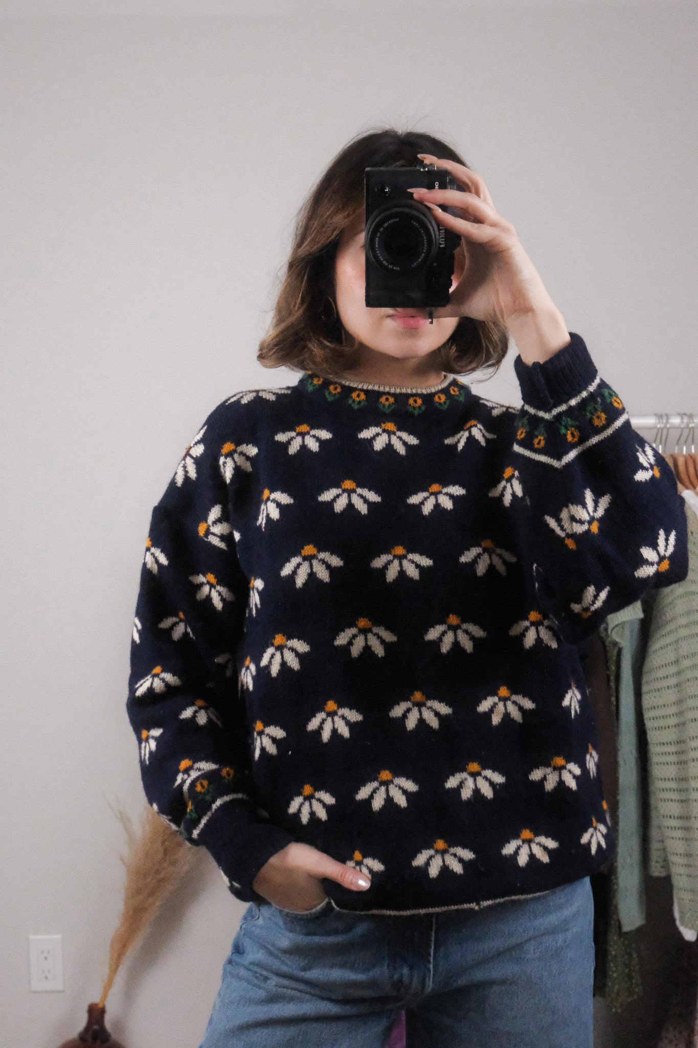 Made in Great Britan x Vintage x Wool Daisy Knit (L) **