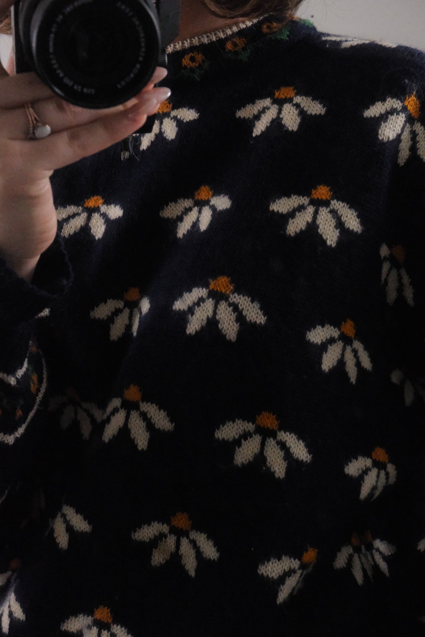 Made in Great Britan x Vintage x Wool Daisy Knit (L) **