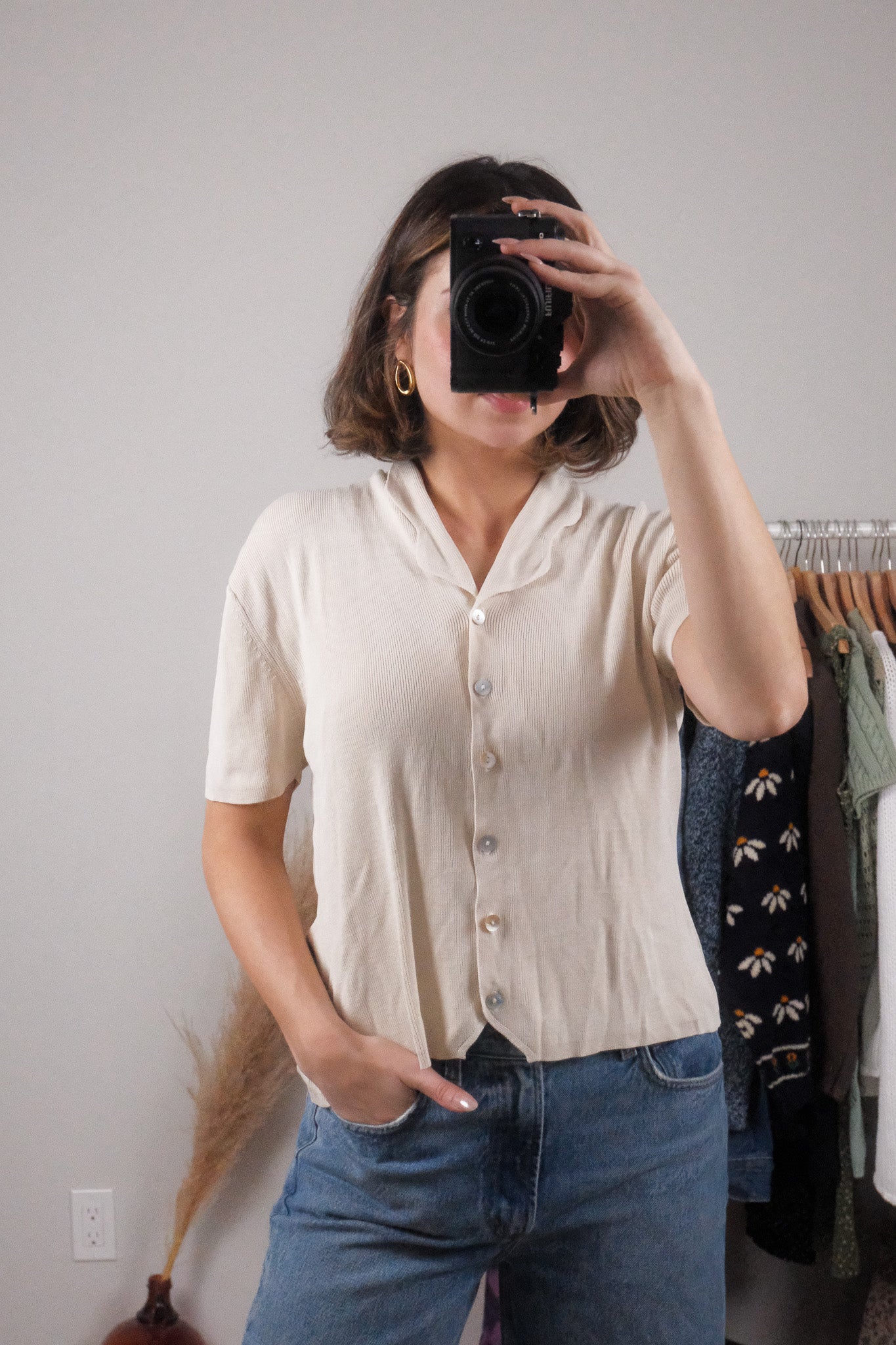 Vintage x 100% Silk Short-Sleeve Button Up (M)