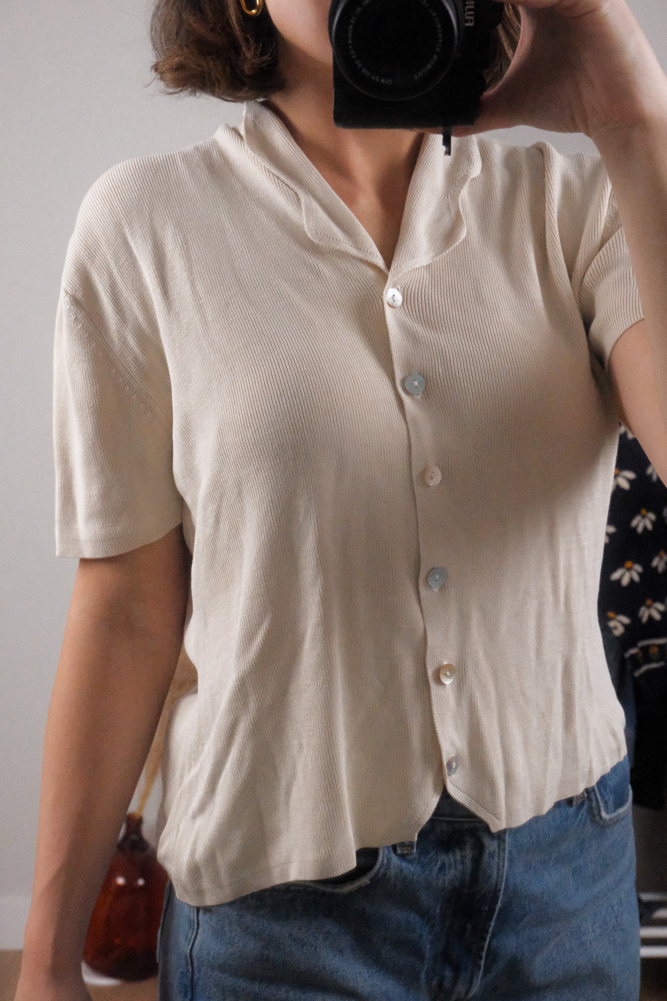 Vintage x 100% Silk Short-Sleeve Button Up (M)
