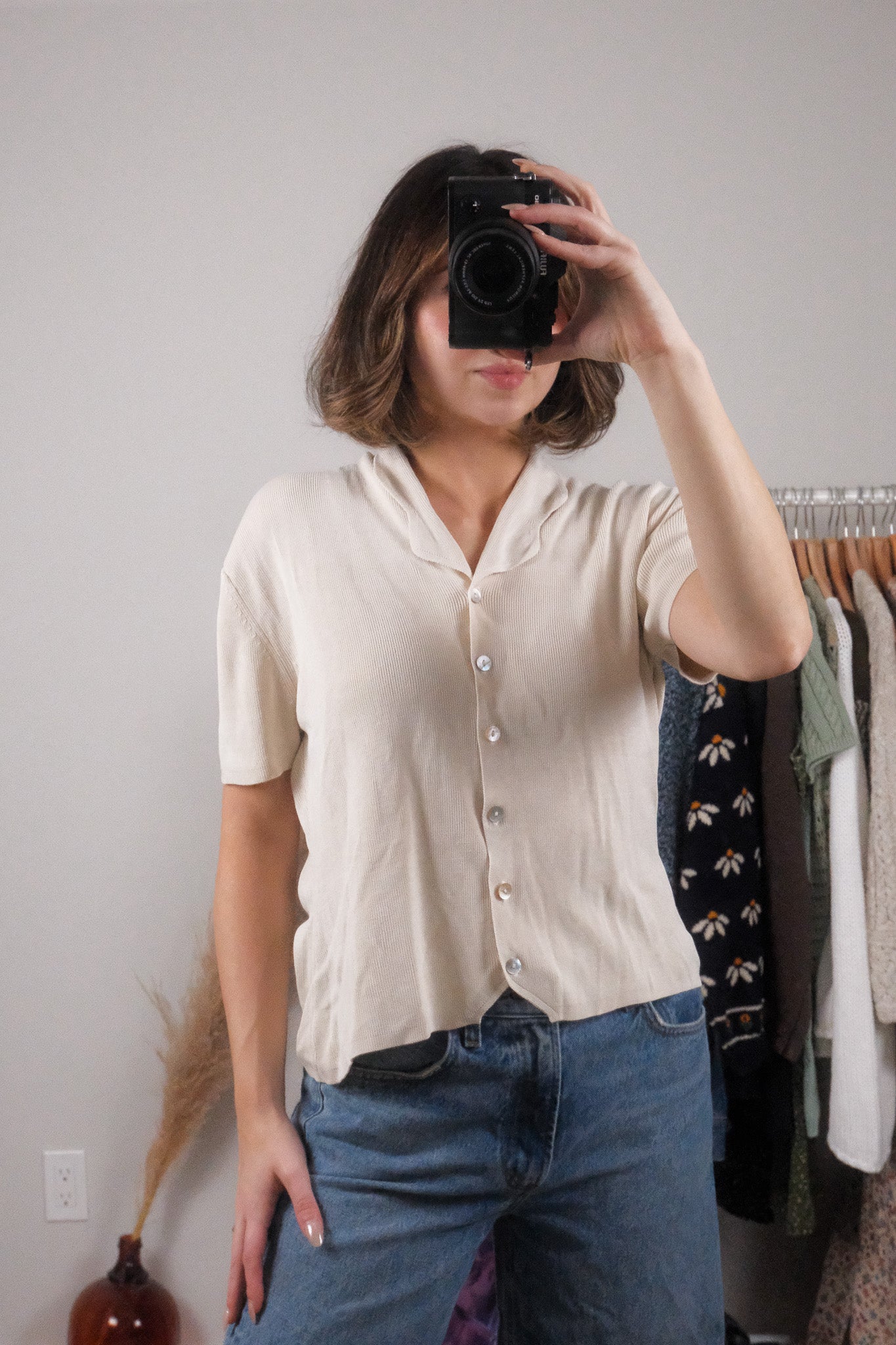 Vintage x 100% Silk Short-Sleeve Button Up (M)