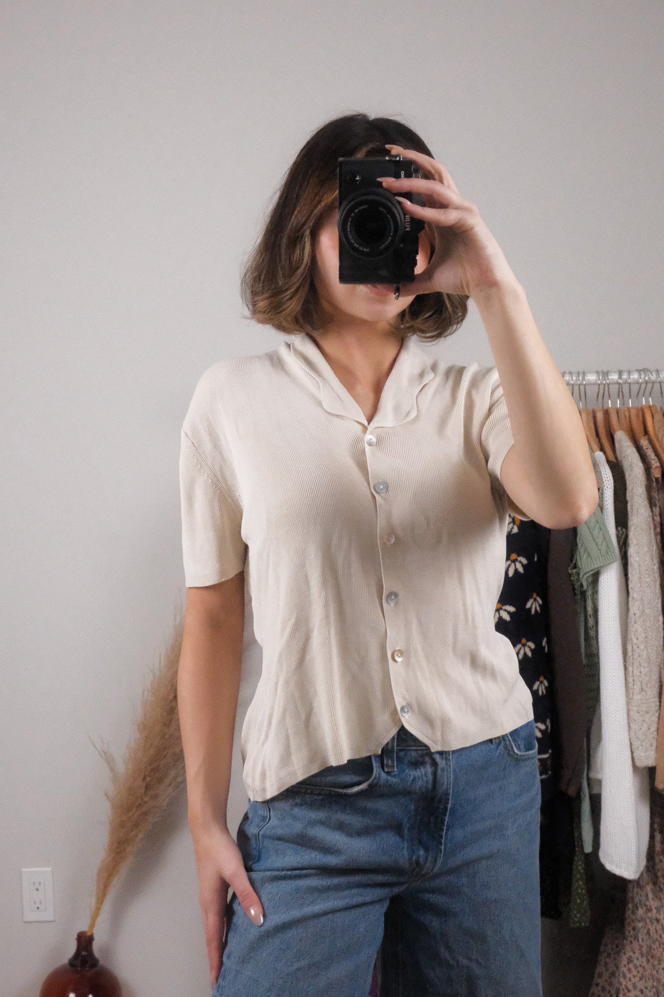 Vintage x 100% Silk Short-Sleeve Button Up (M)