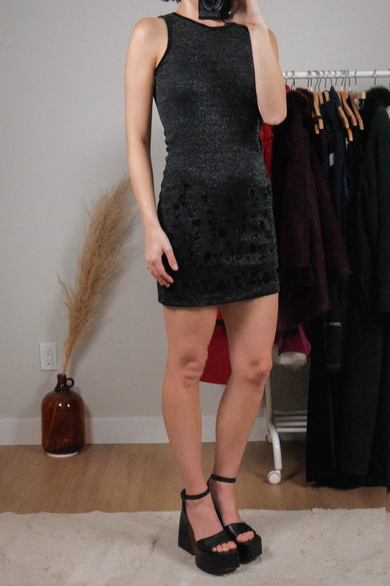 Made in Canada x Vintage x Shimmer Velvet Trim Floral Midi Dress (S)