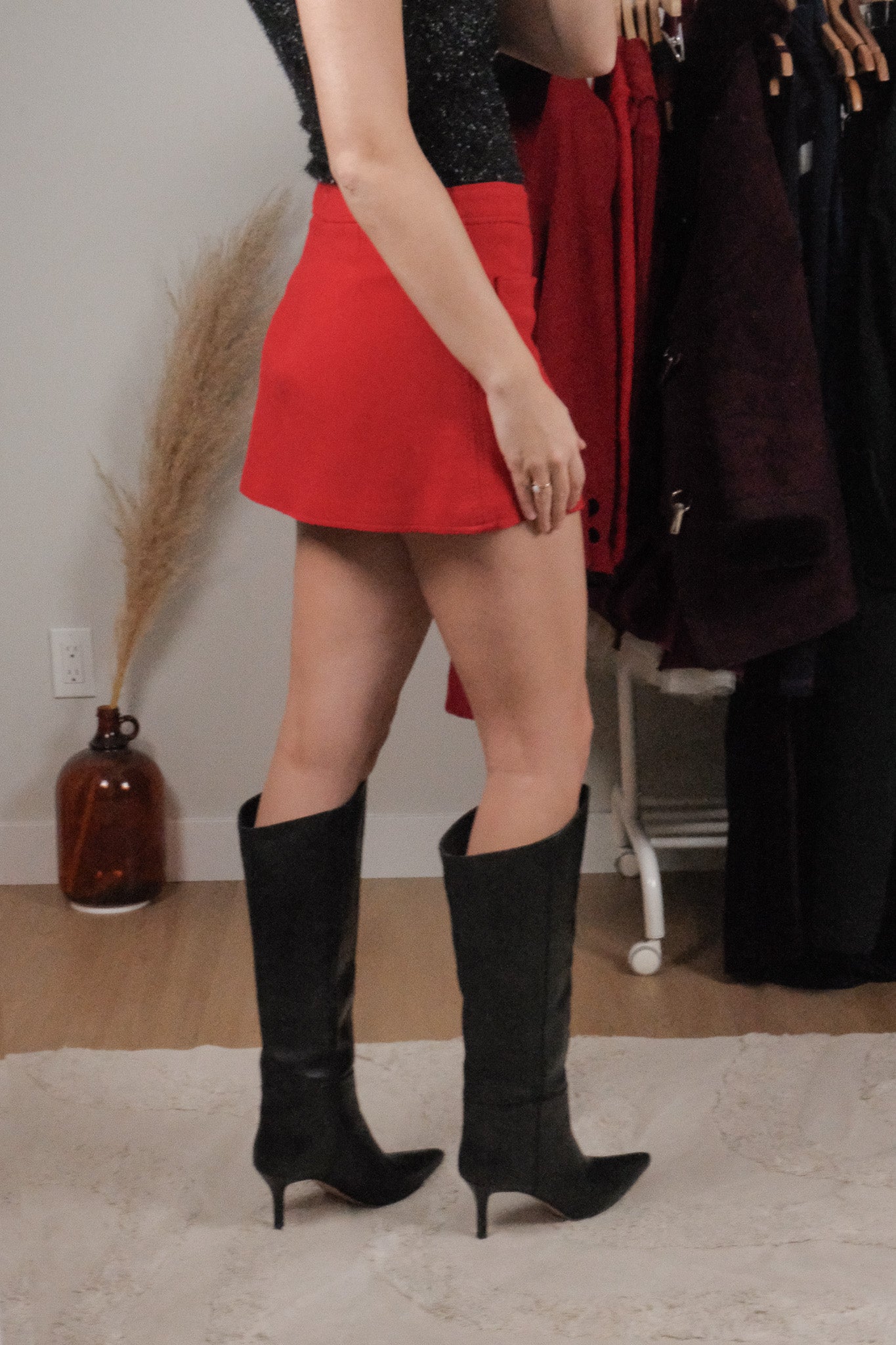 Modern x Mini Skirt (S)