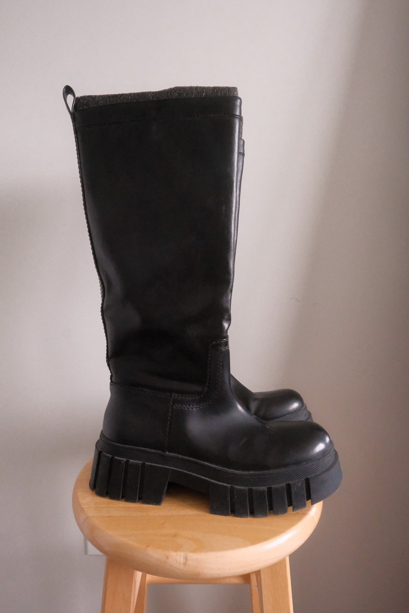 Modern x Leather Boots (7.5)