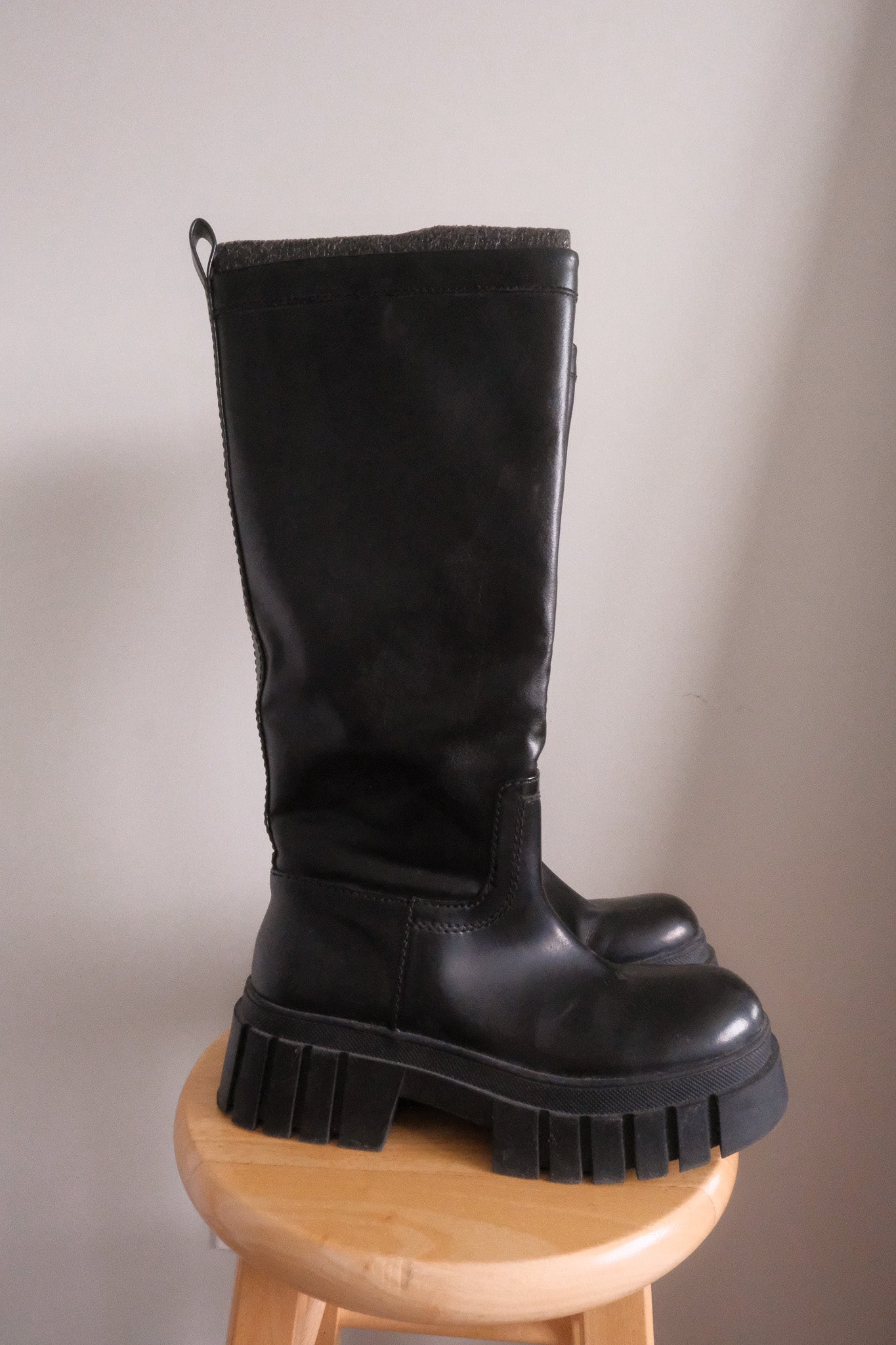 Modern x Leather Boots (7.5)