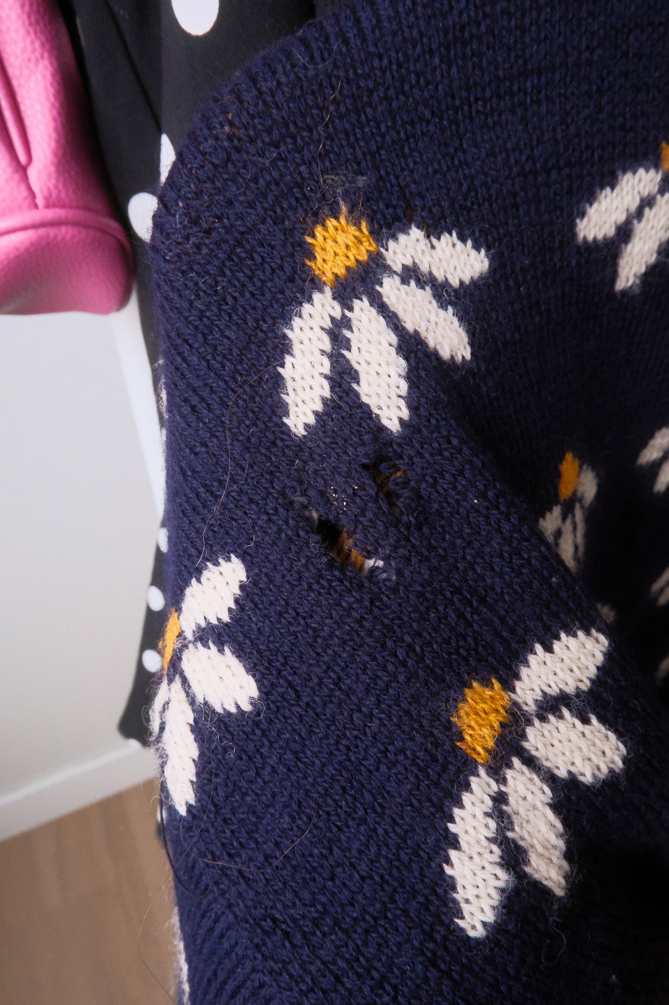 Made in Great Britan x Vintage x Wool Daisy Knit (L) **
